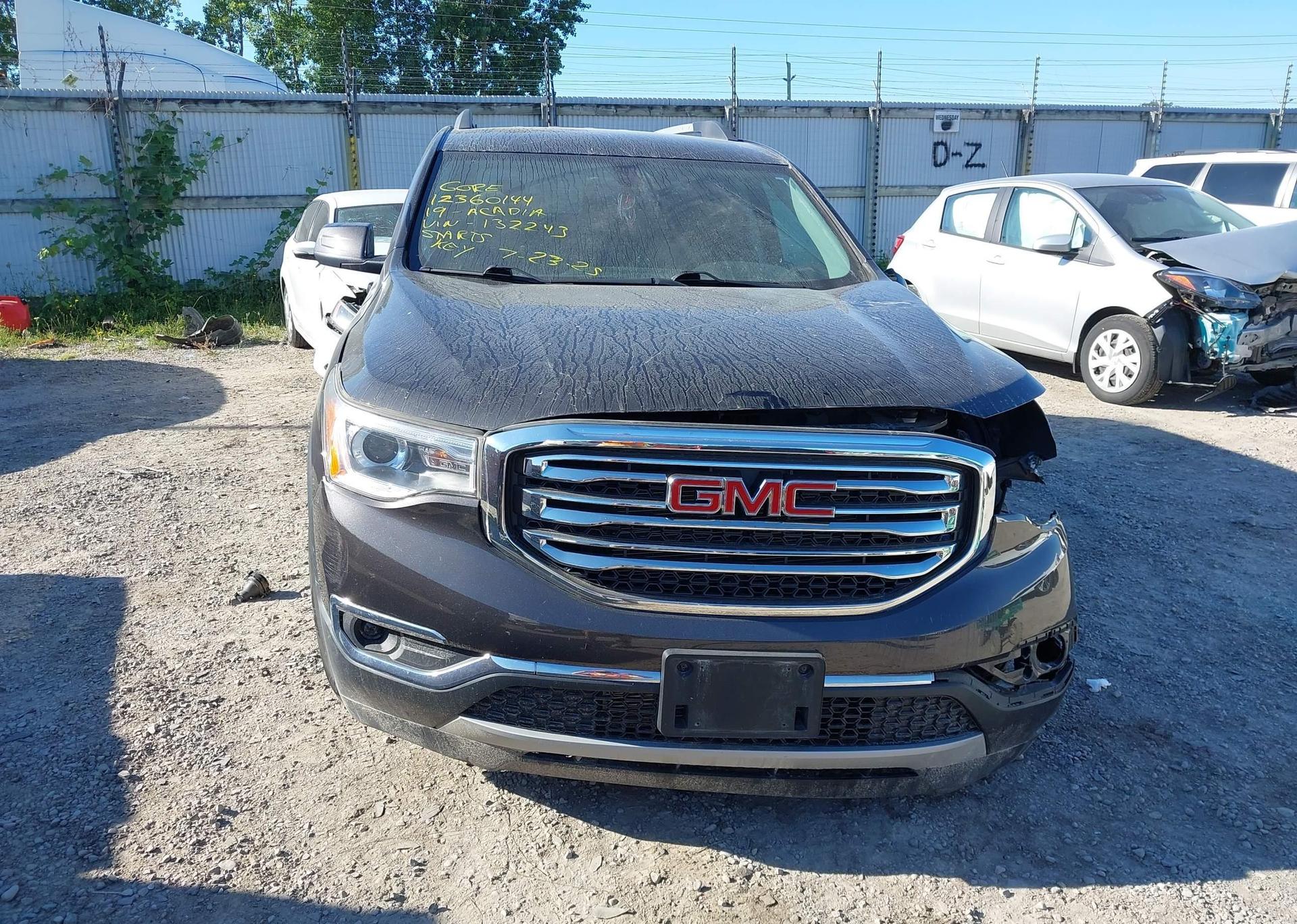 2019 GMC ACADIA SLE-2