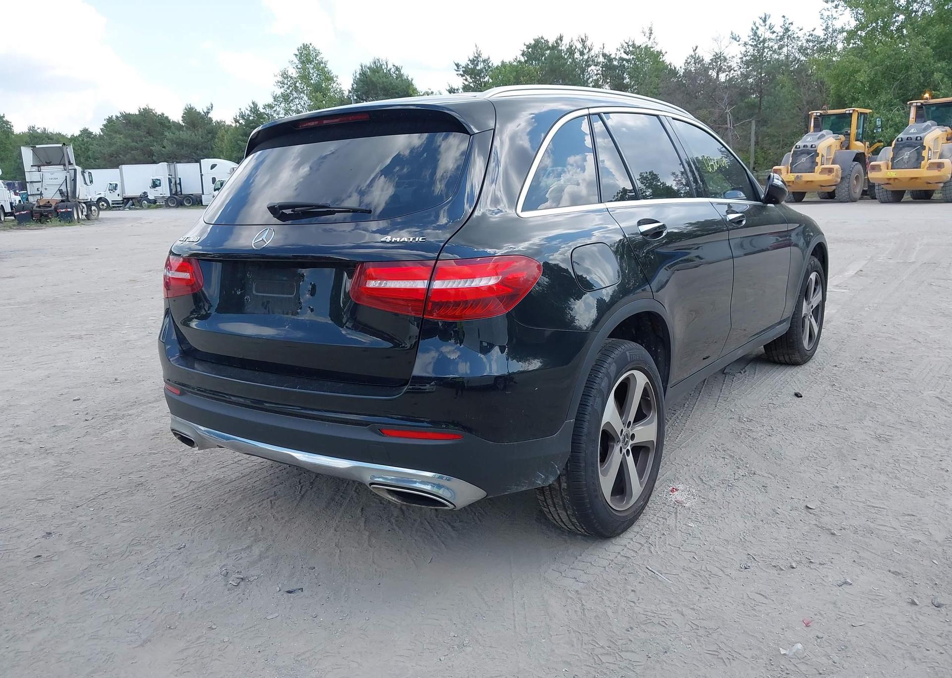 2018 MERCEDES-BENZ GLC 300 4MATIC