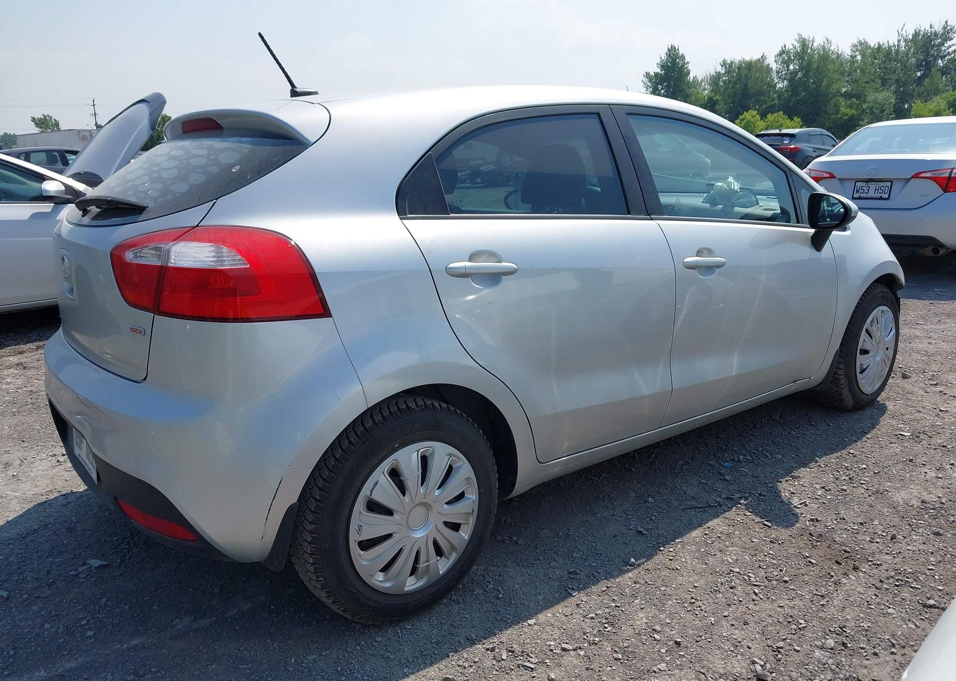 2013 KIA RIO