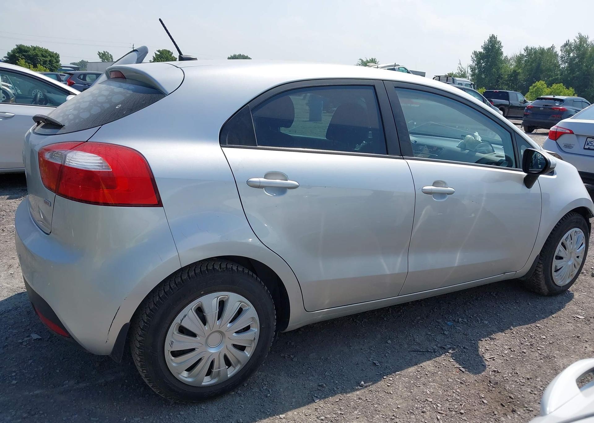 2013 KIA RIO