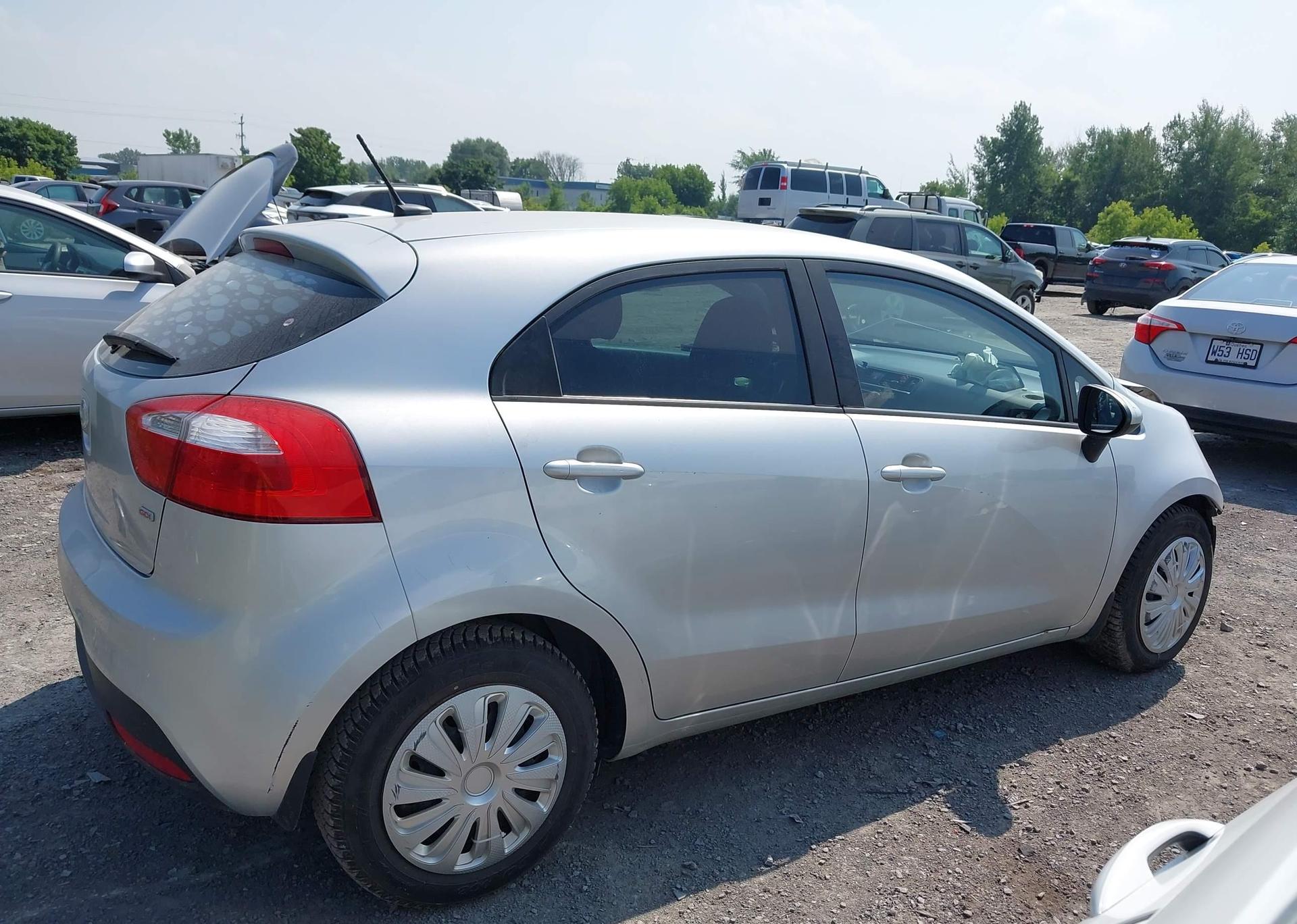 2013 KIA RIO