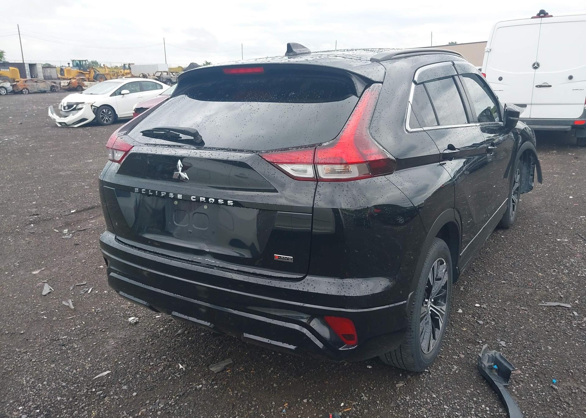 2022 MITSUBISHI ECLIPSE CROSS LE