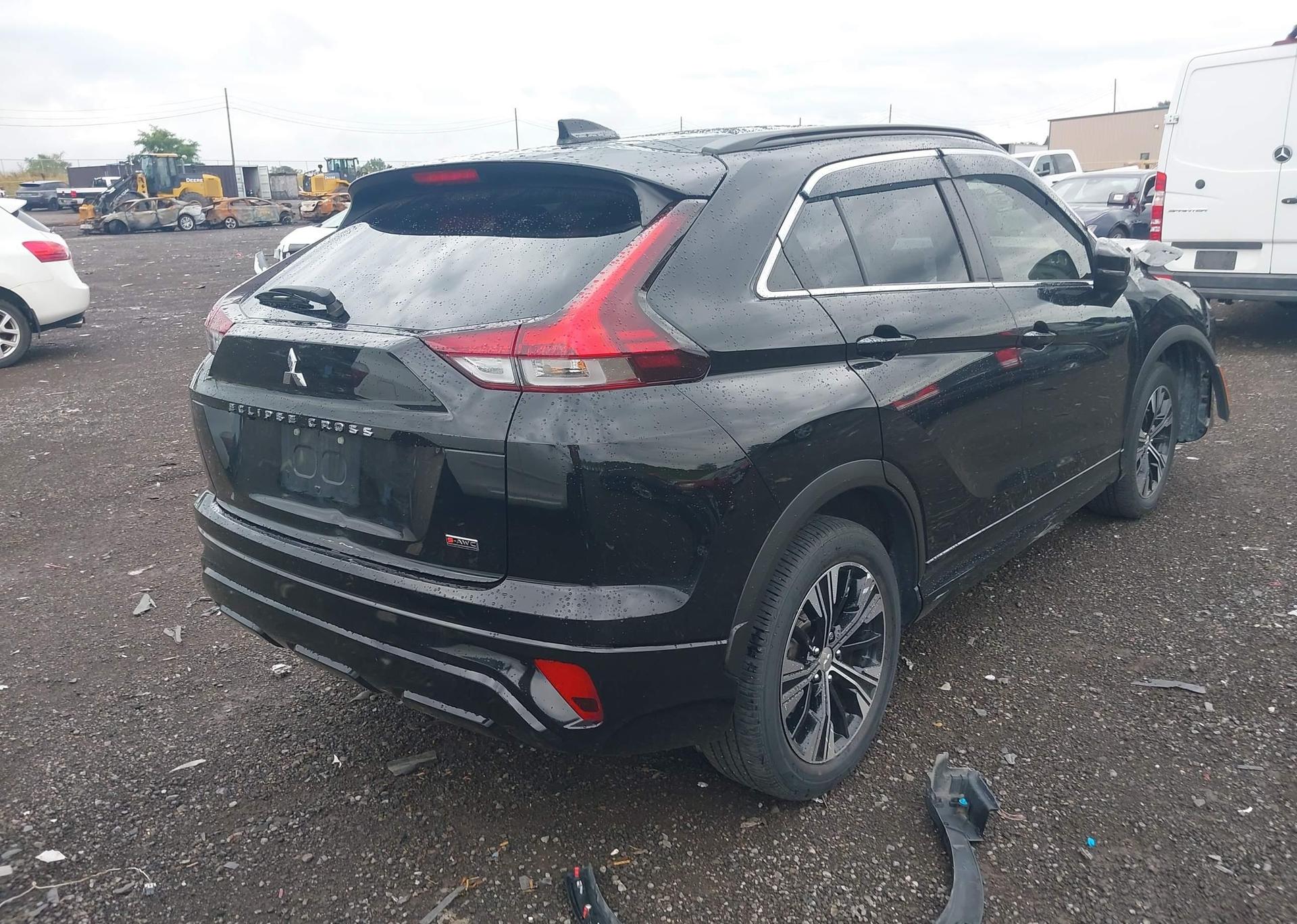 2022 MITSUBISHI ECLIPSE CROSS LE