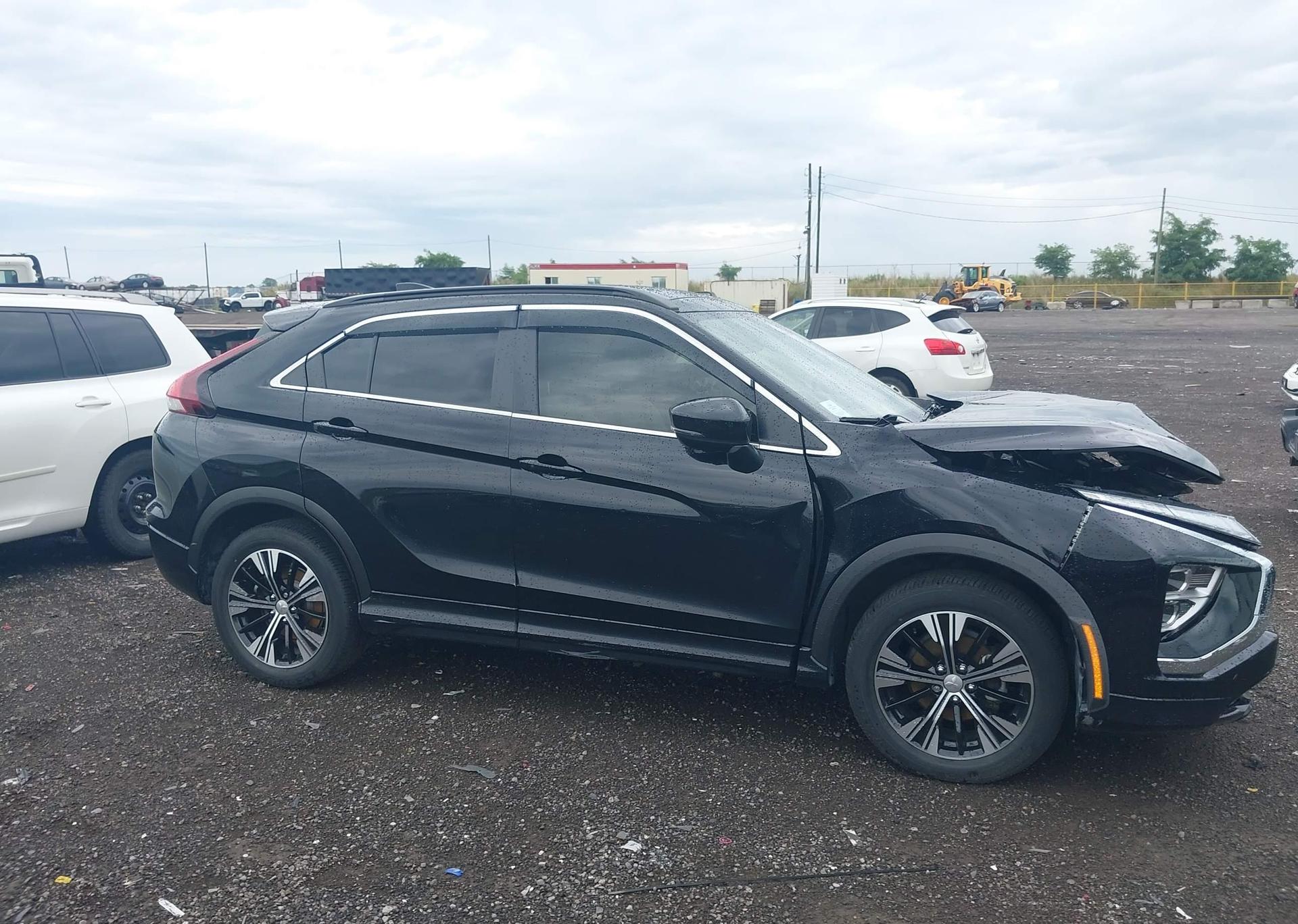 2022 MITSUBISHI ECLIPSE CROSS LE