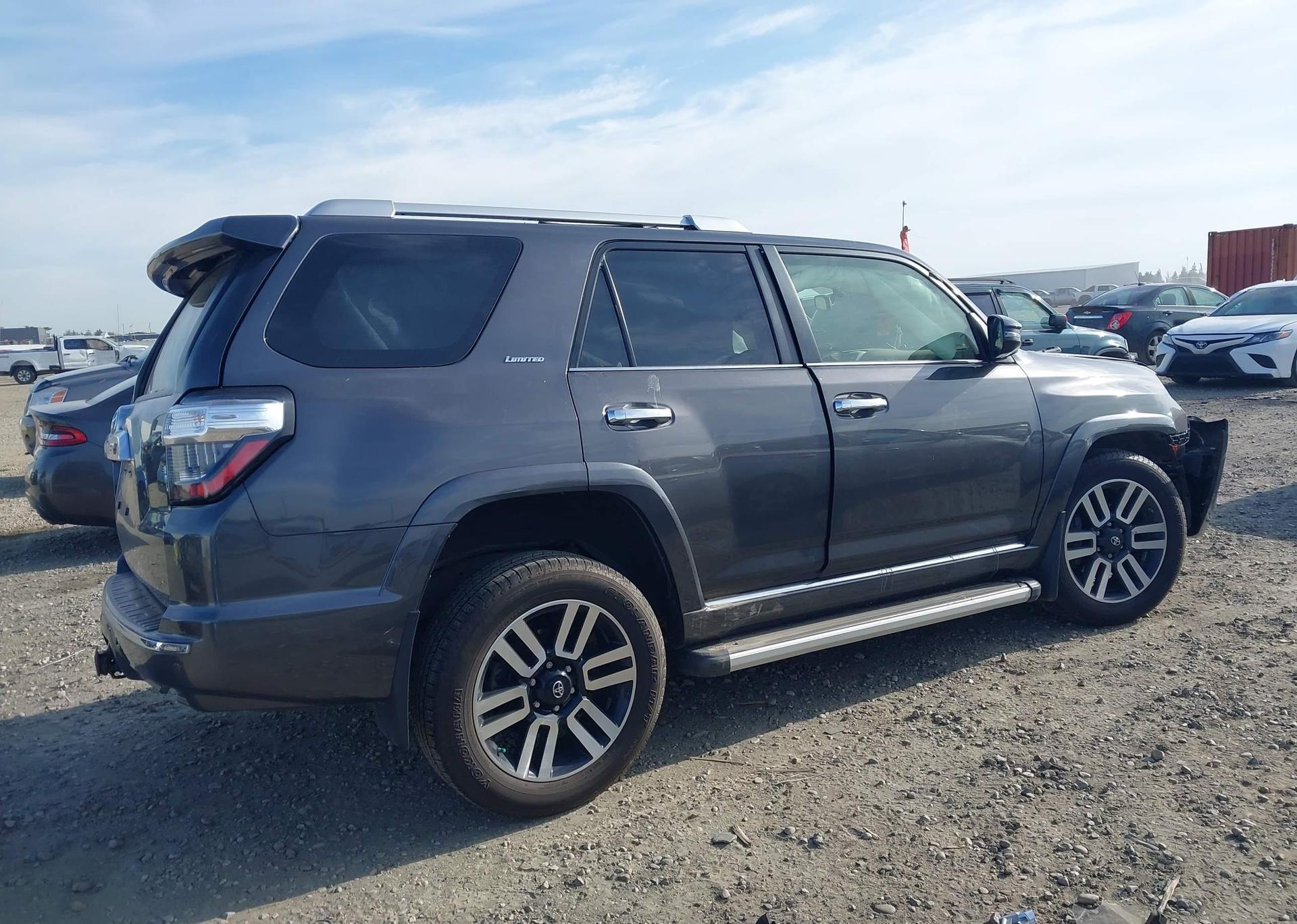 2018 TOYOTA 4RUNNER SR5