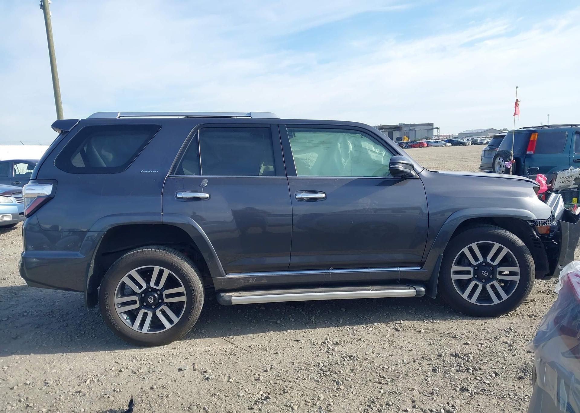 2018 TOYOTA 4RUNNER SR5