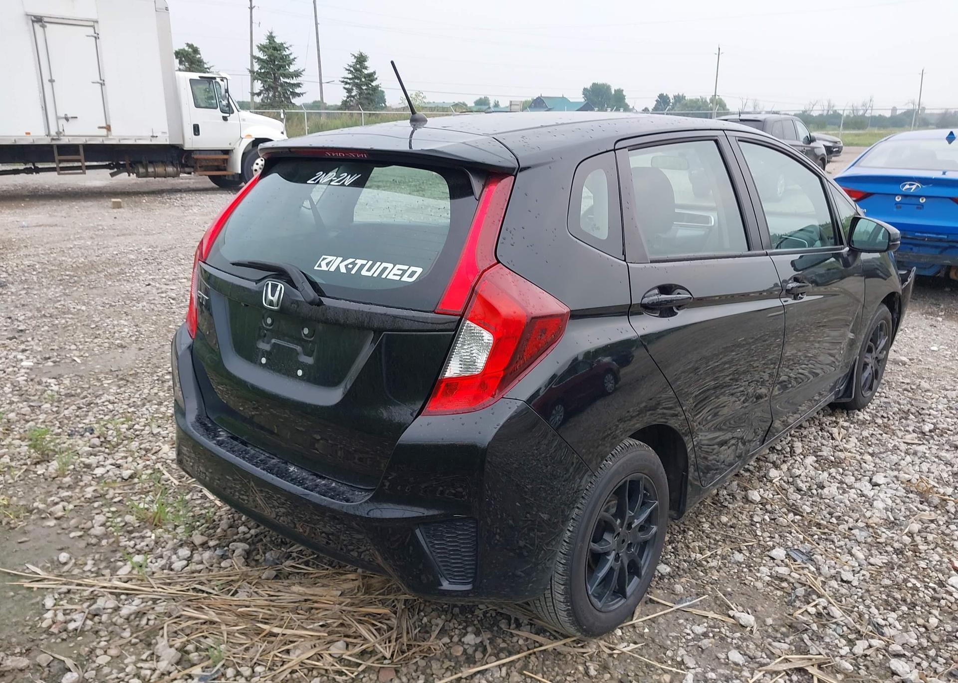 2016 HONDA FIT