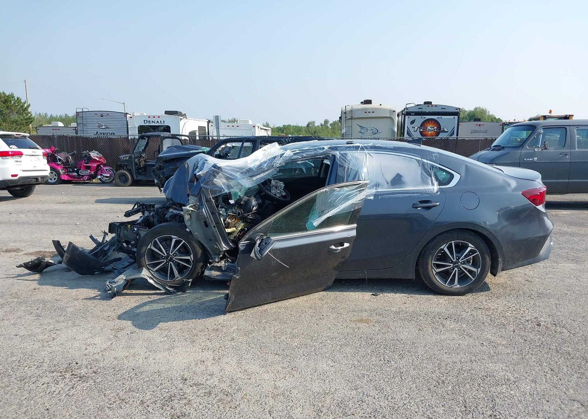 2023 KIA FORTE EX
