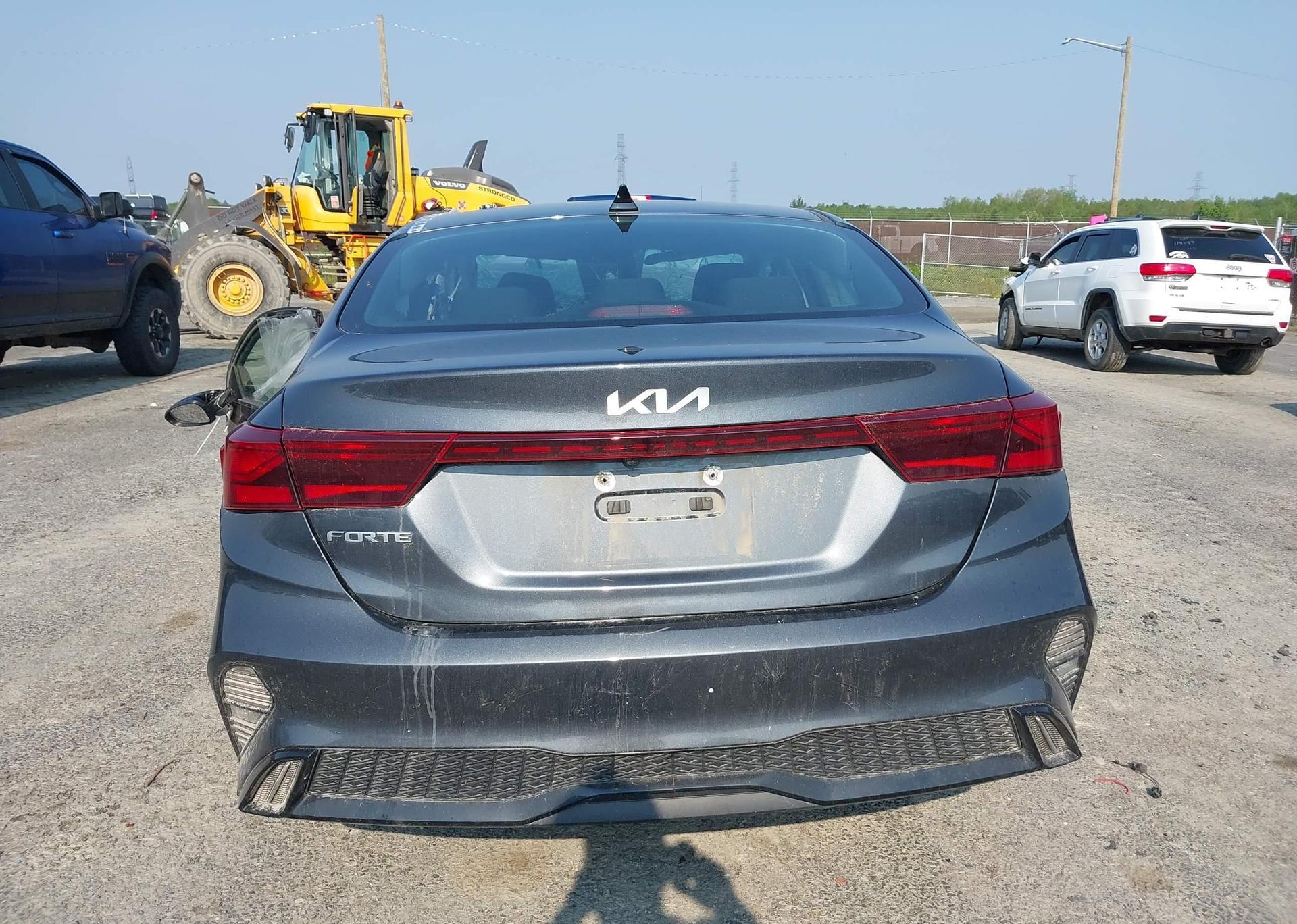 2023 KIA FORTE EX