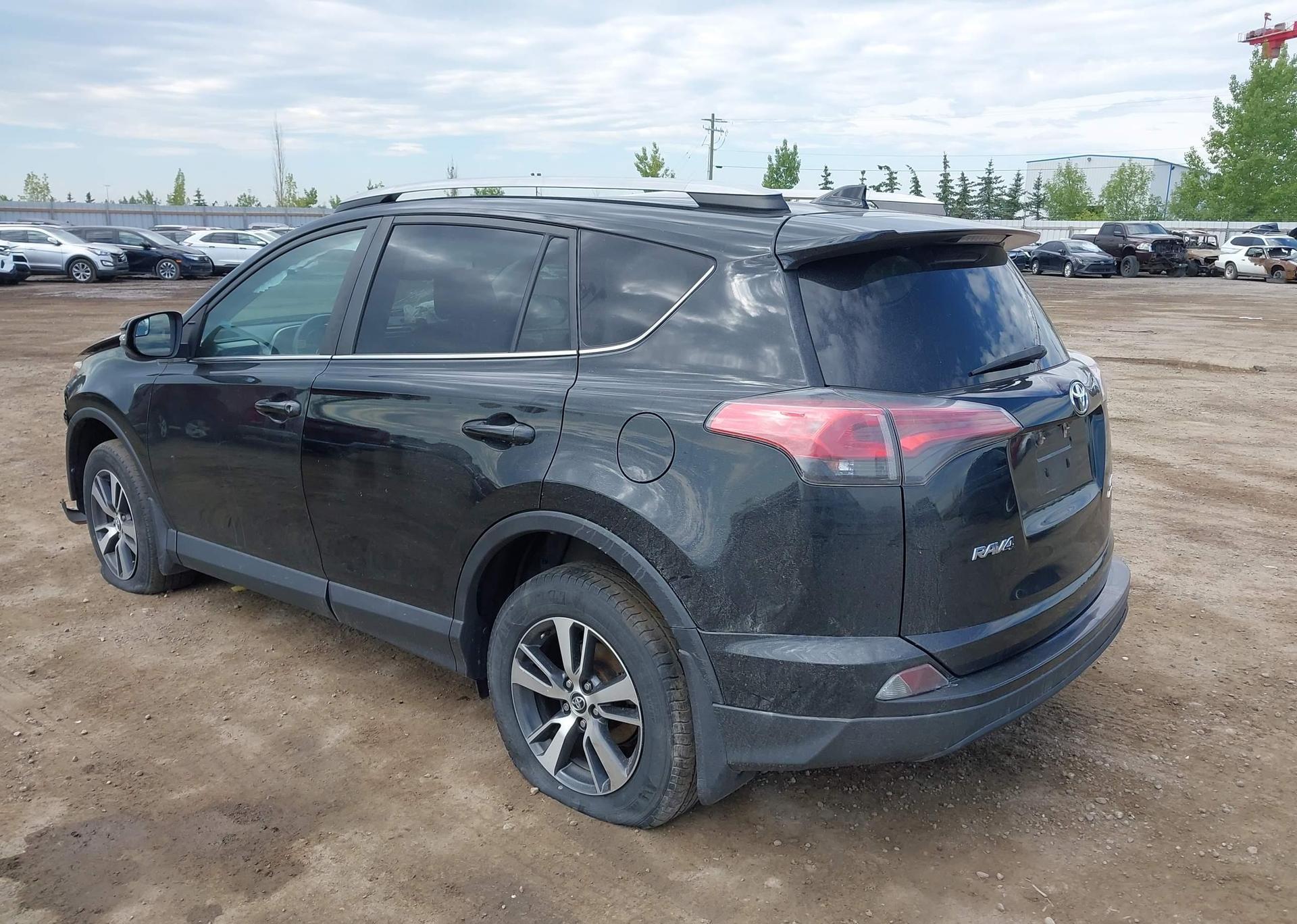 2018 TOYOTA RAV4 LE