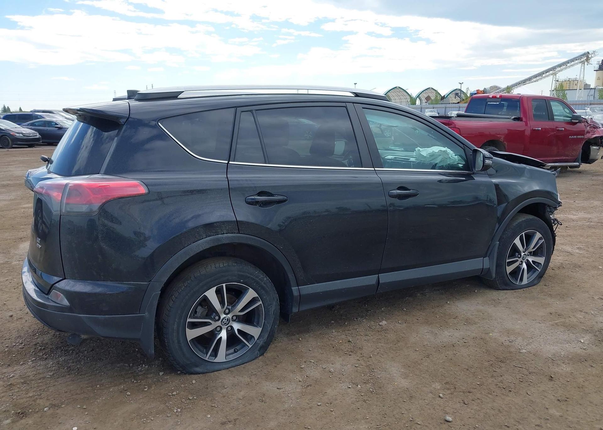2018 TOYOTA RAV4 LE