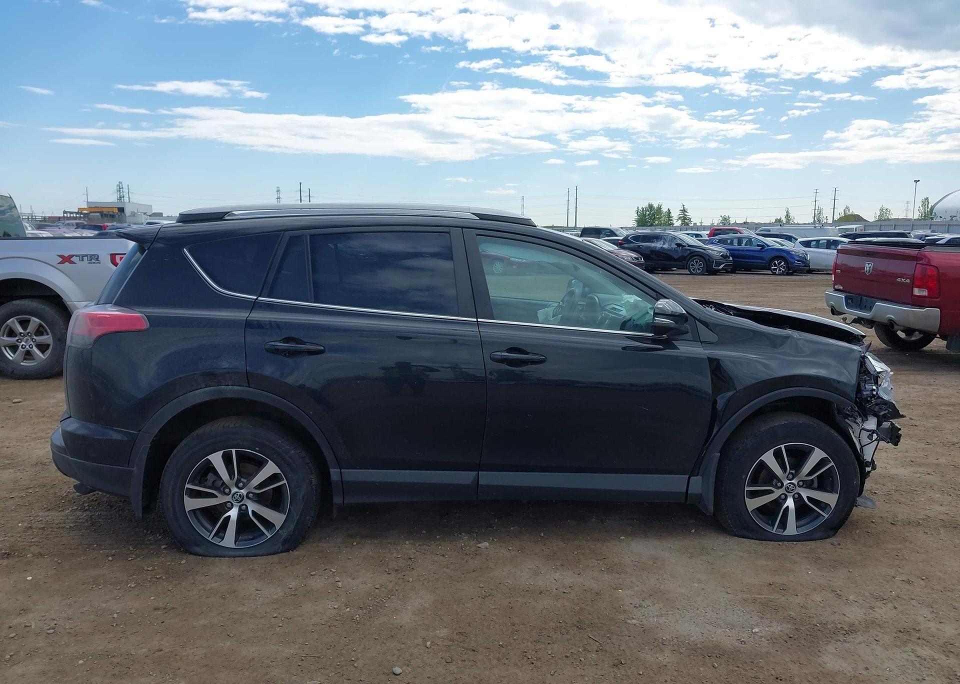 2018 TOYOTA RAV4 LE