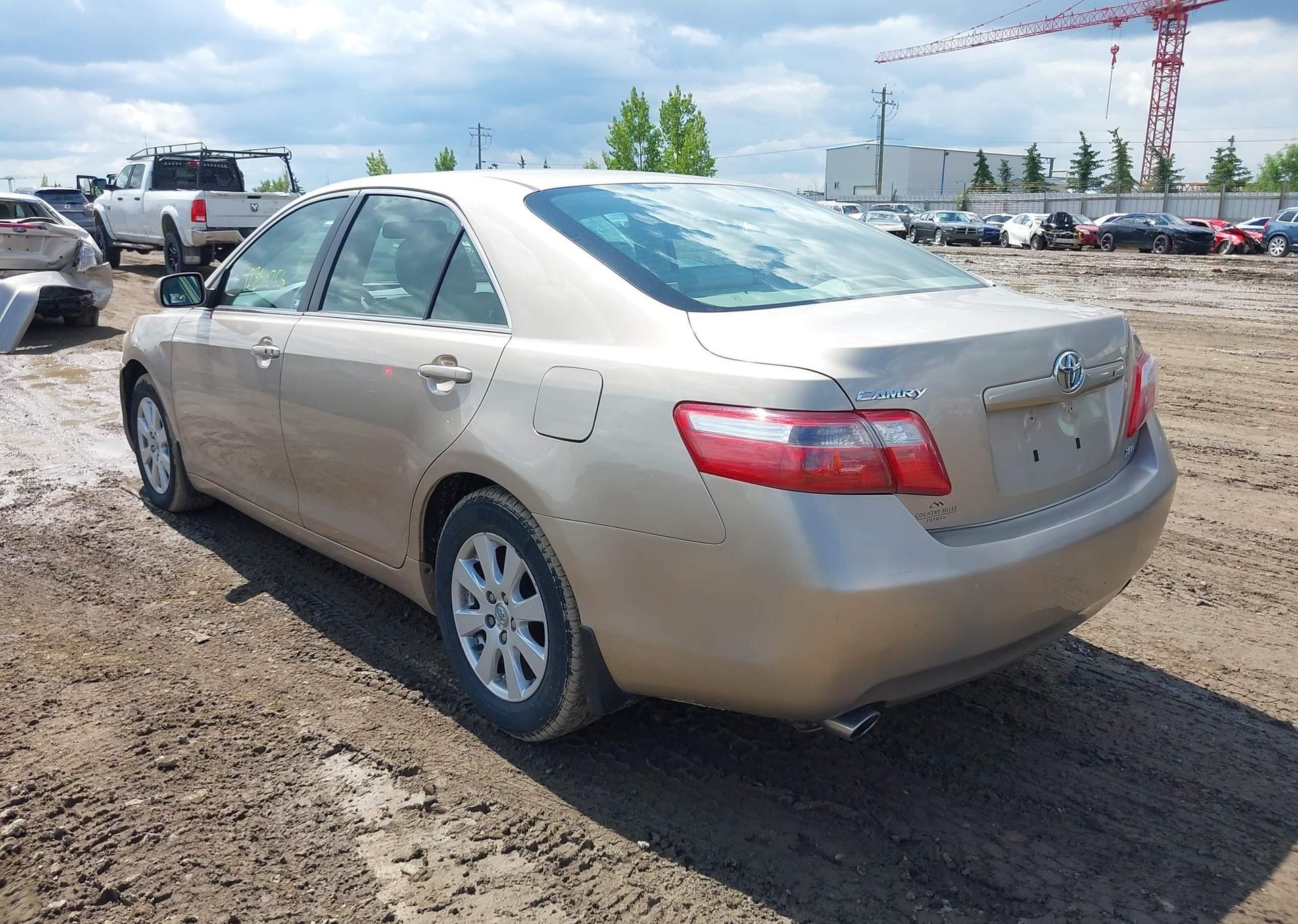 2007 TOYOTA CAMRY LE V6