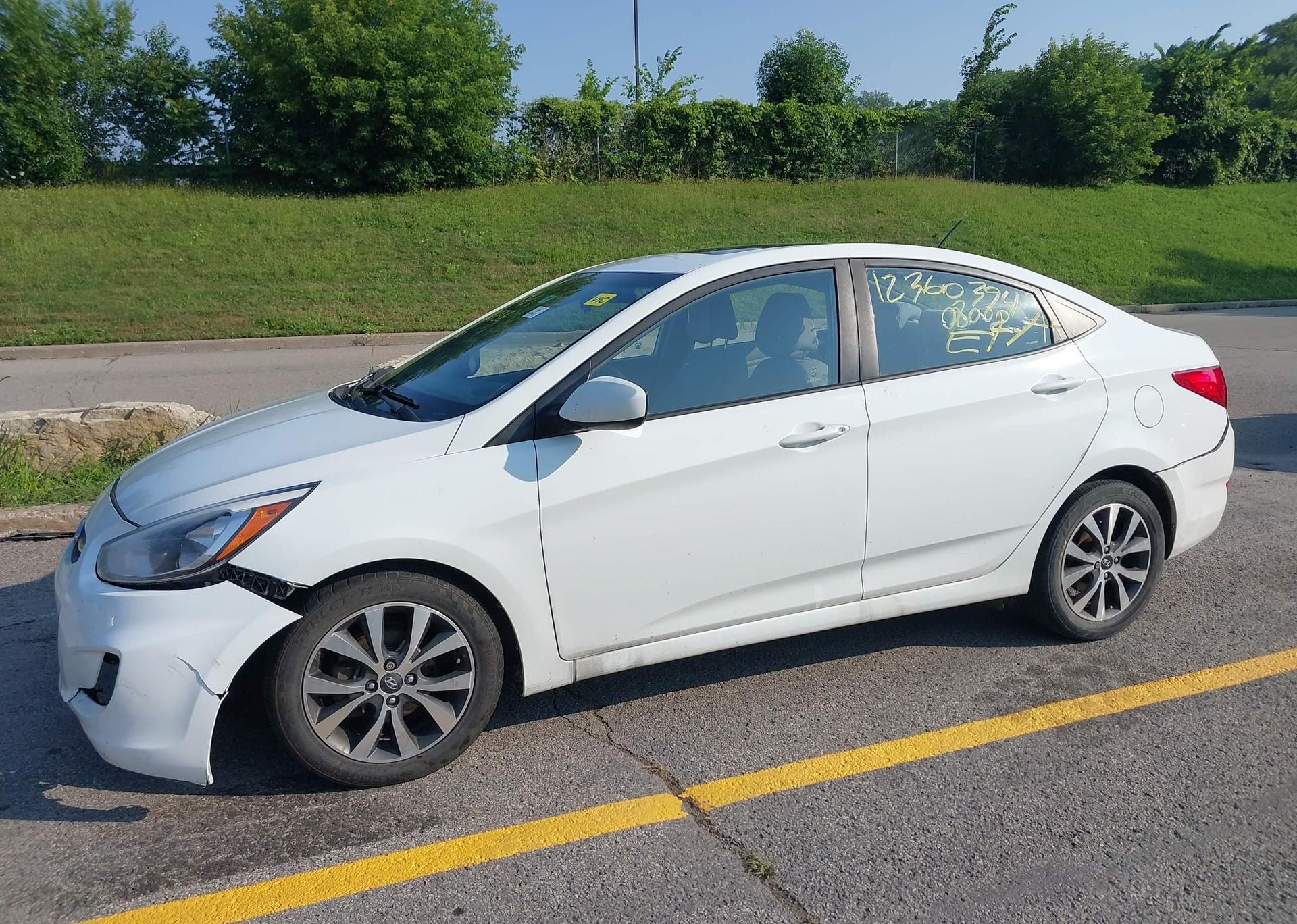 2016 HYUNDAI ACCENT SE