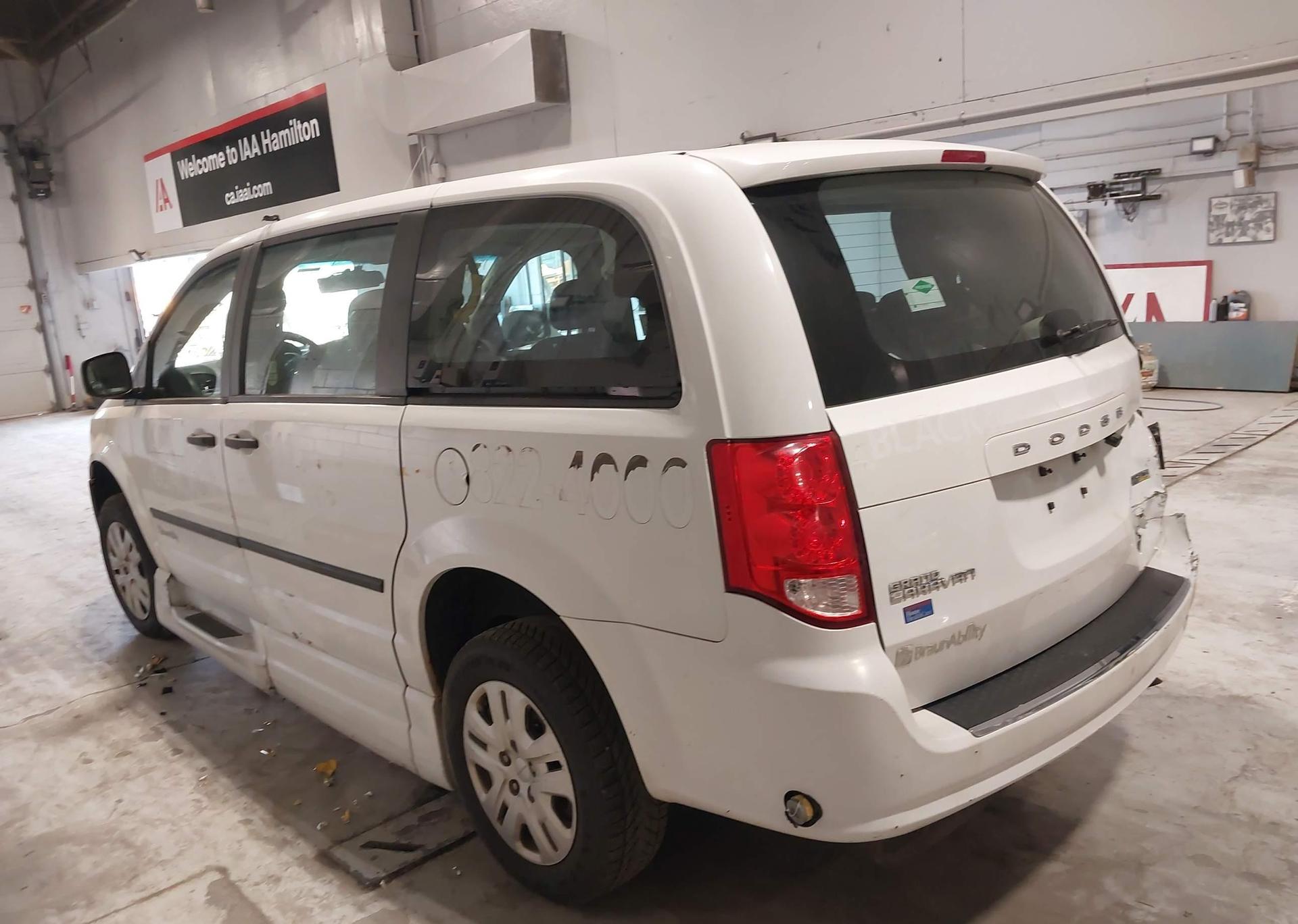 2016 DODGE GRAND CARAVAN SE
