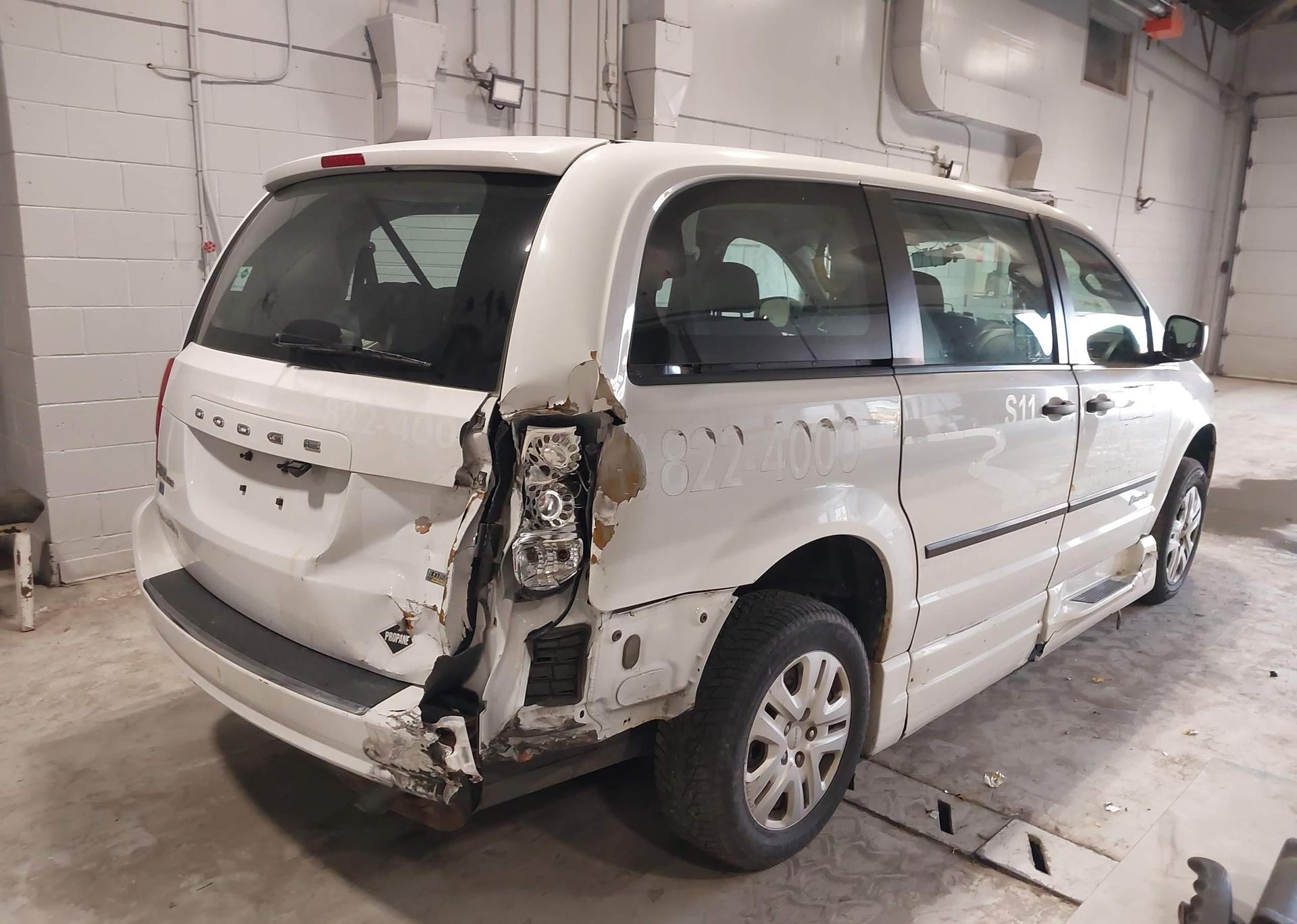 2016 DODGE GRAND CARAVAN SE