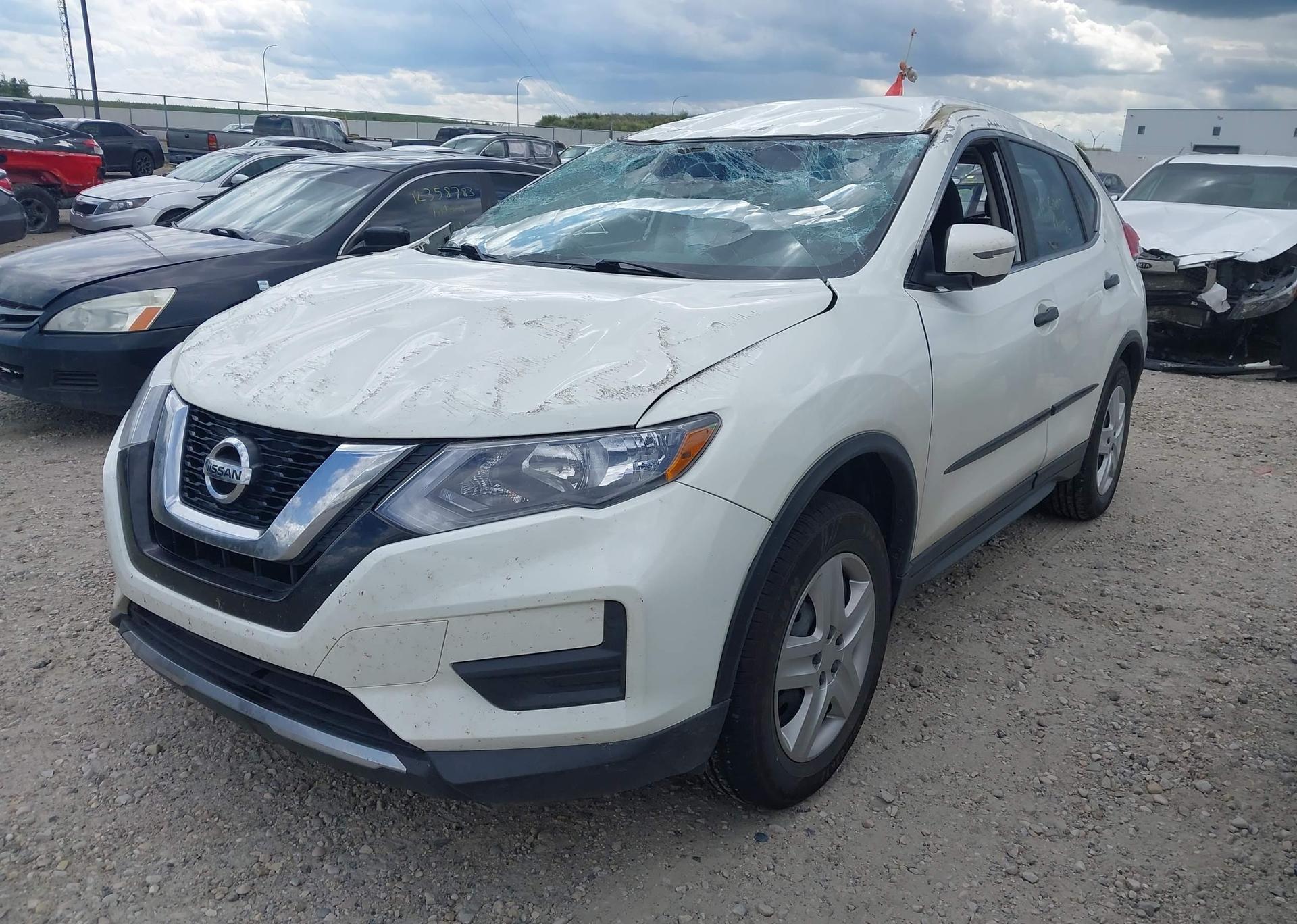 2017 NISSAN ROGUE S