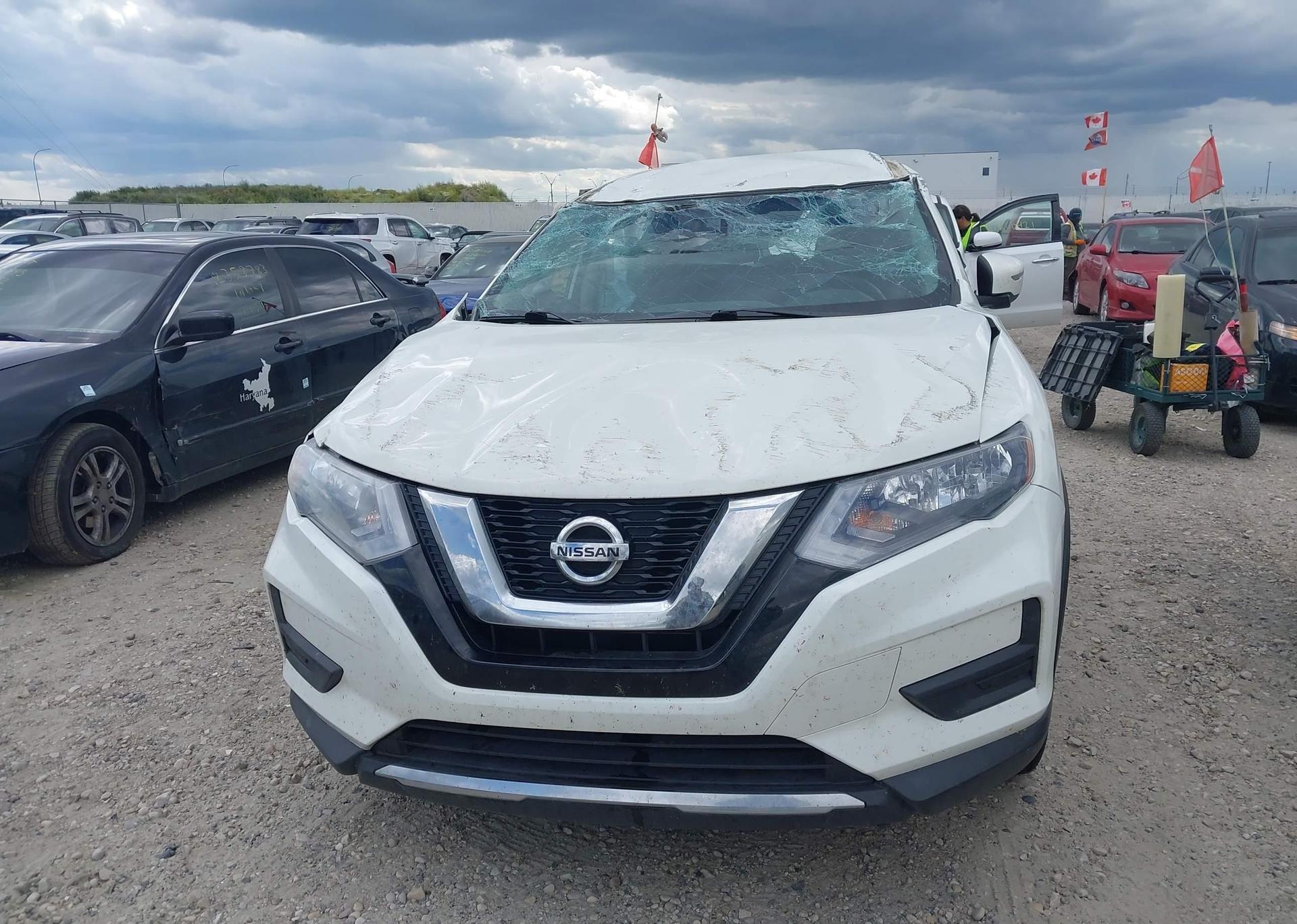 2017 NISSAN ROGUE S