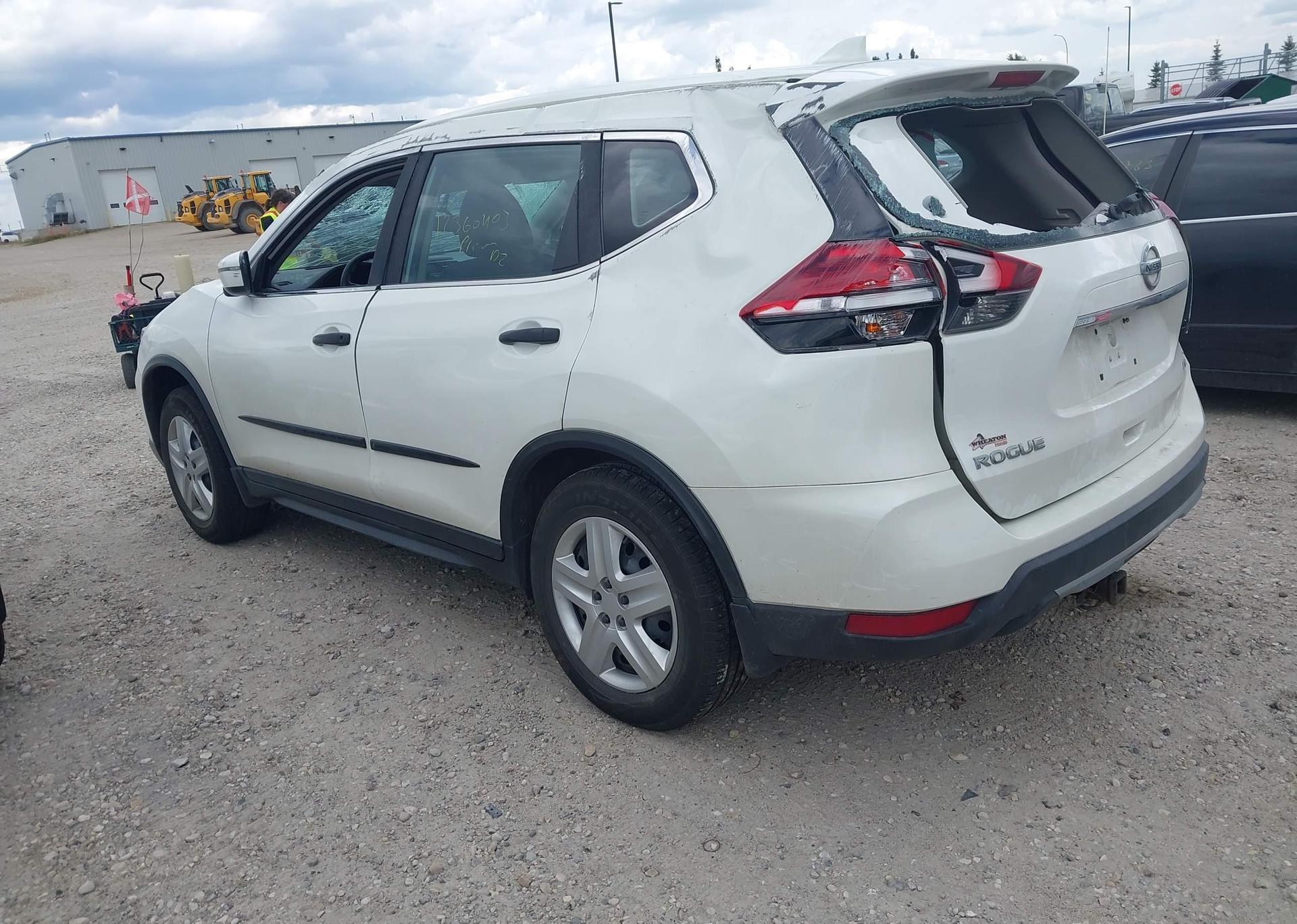 2017 NISSAN ROGUE S