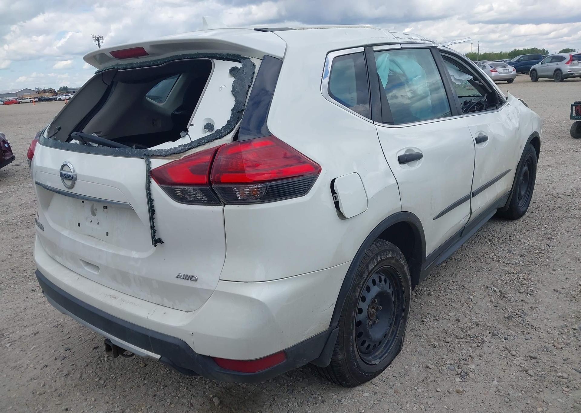 2017 NISSAN ROGUE S