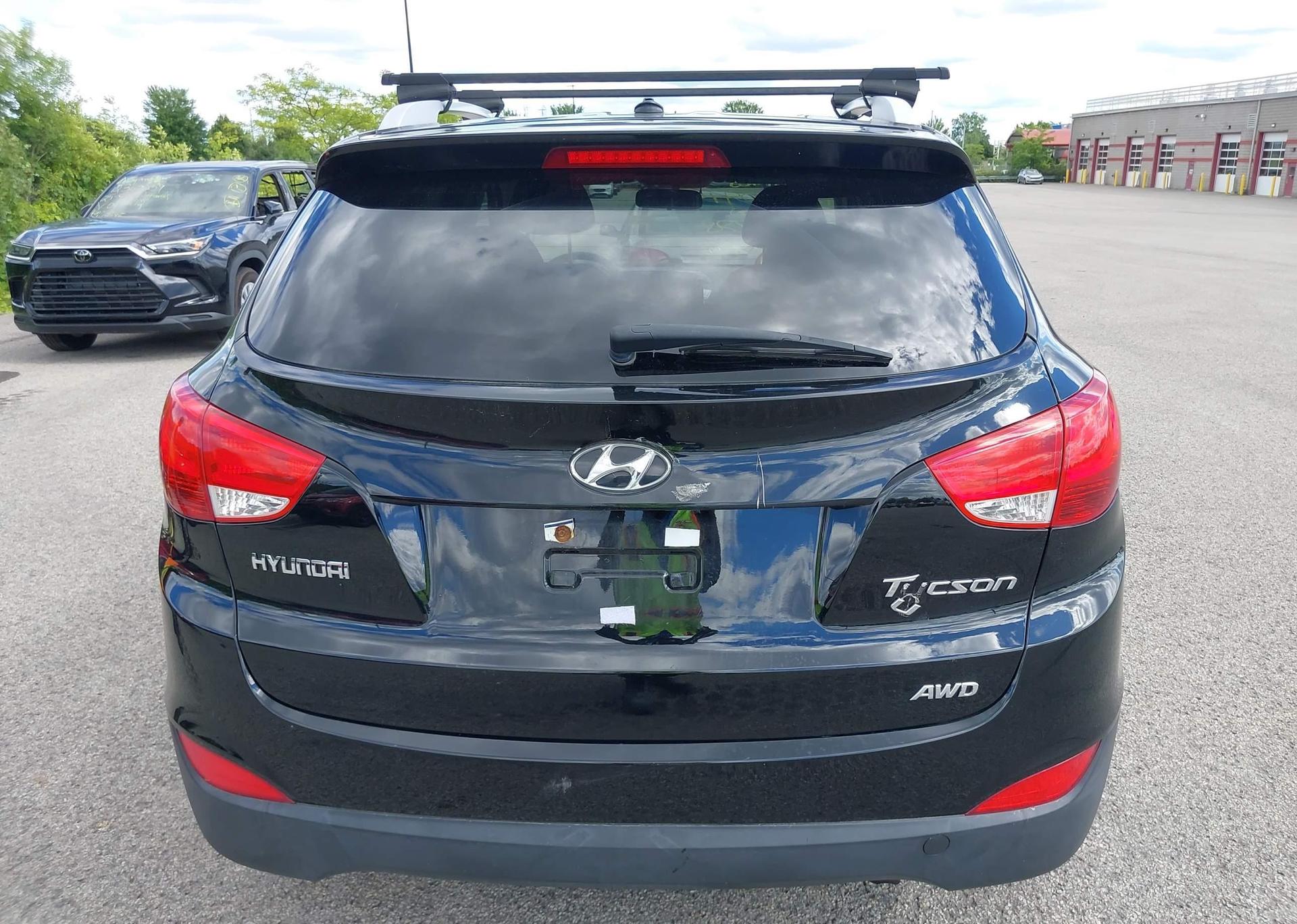 2012 HYUNDAI TUCSON GLS
