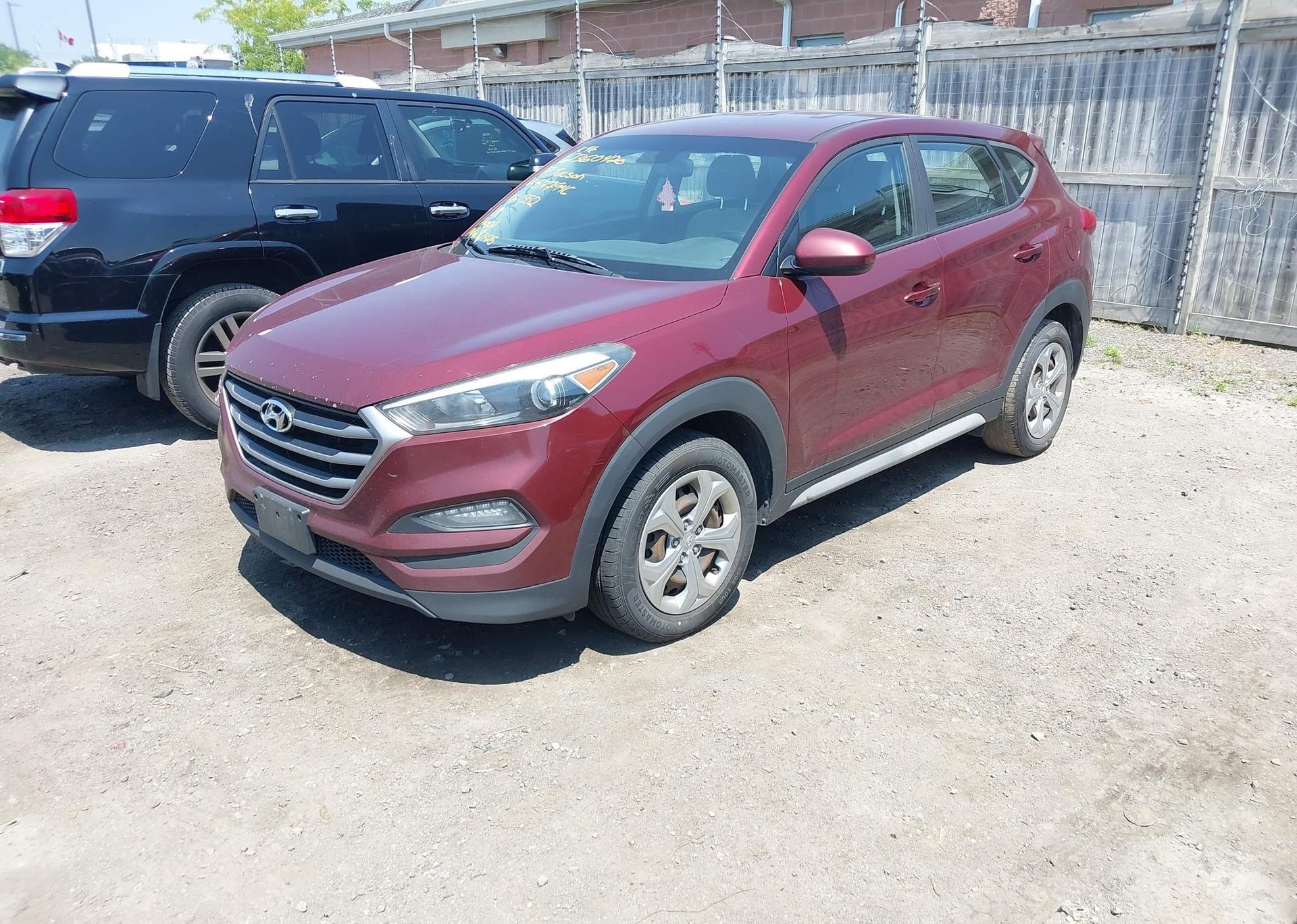 2017 HYUNDAI TUCSON SE