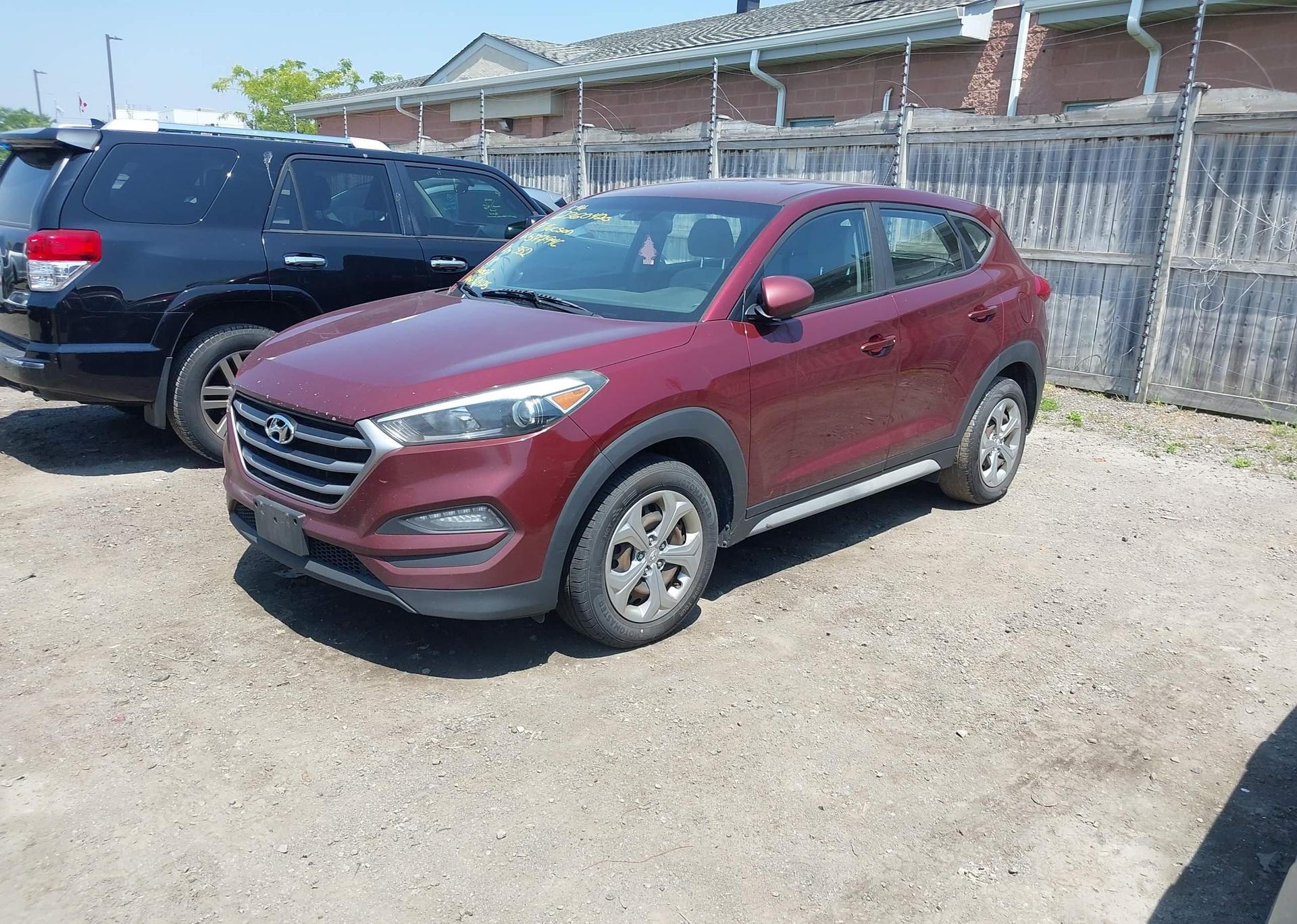 2017 HYUNDAI TUCSON SE