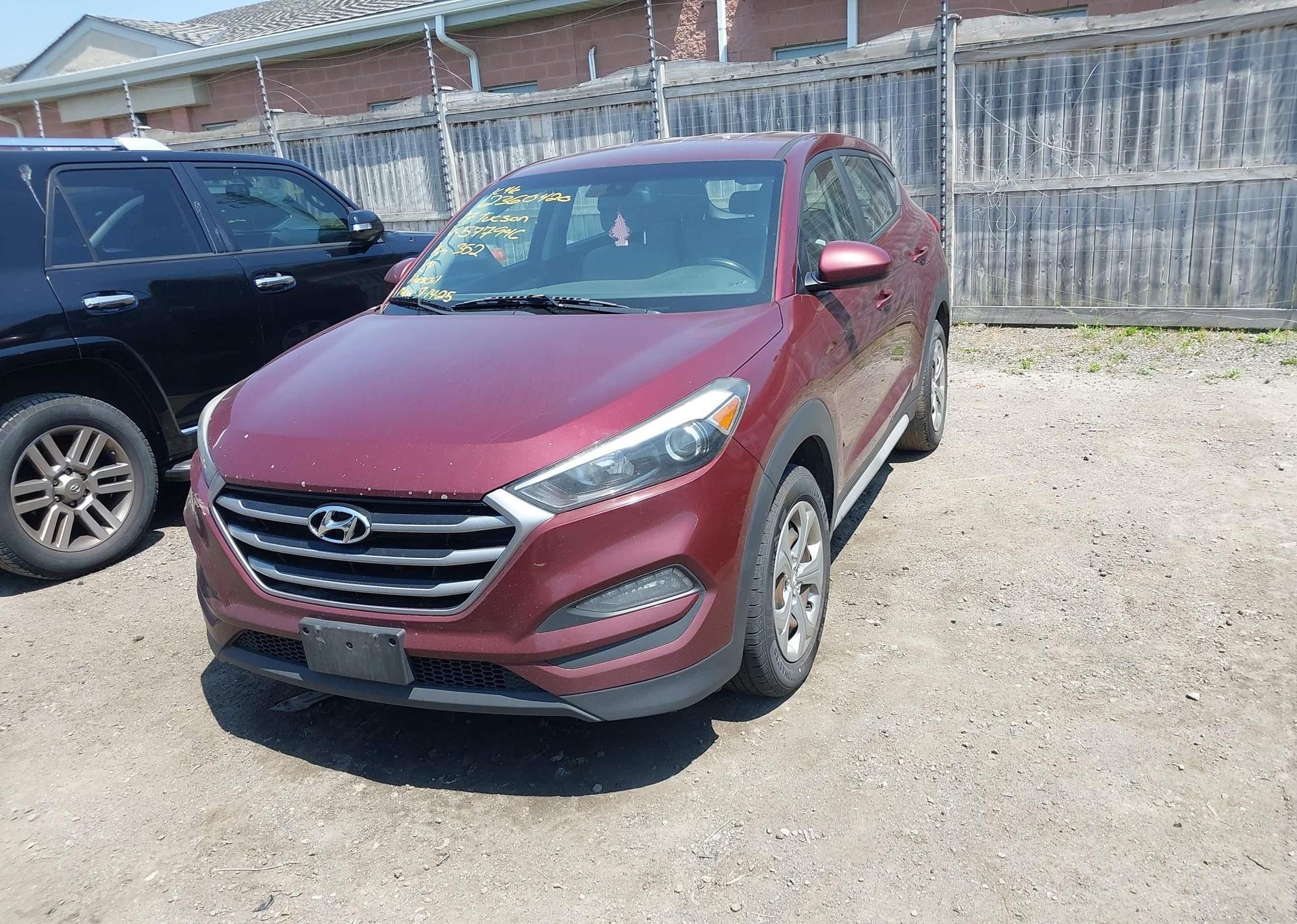 2017 HYUNDAI TUCSON SE