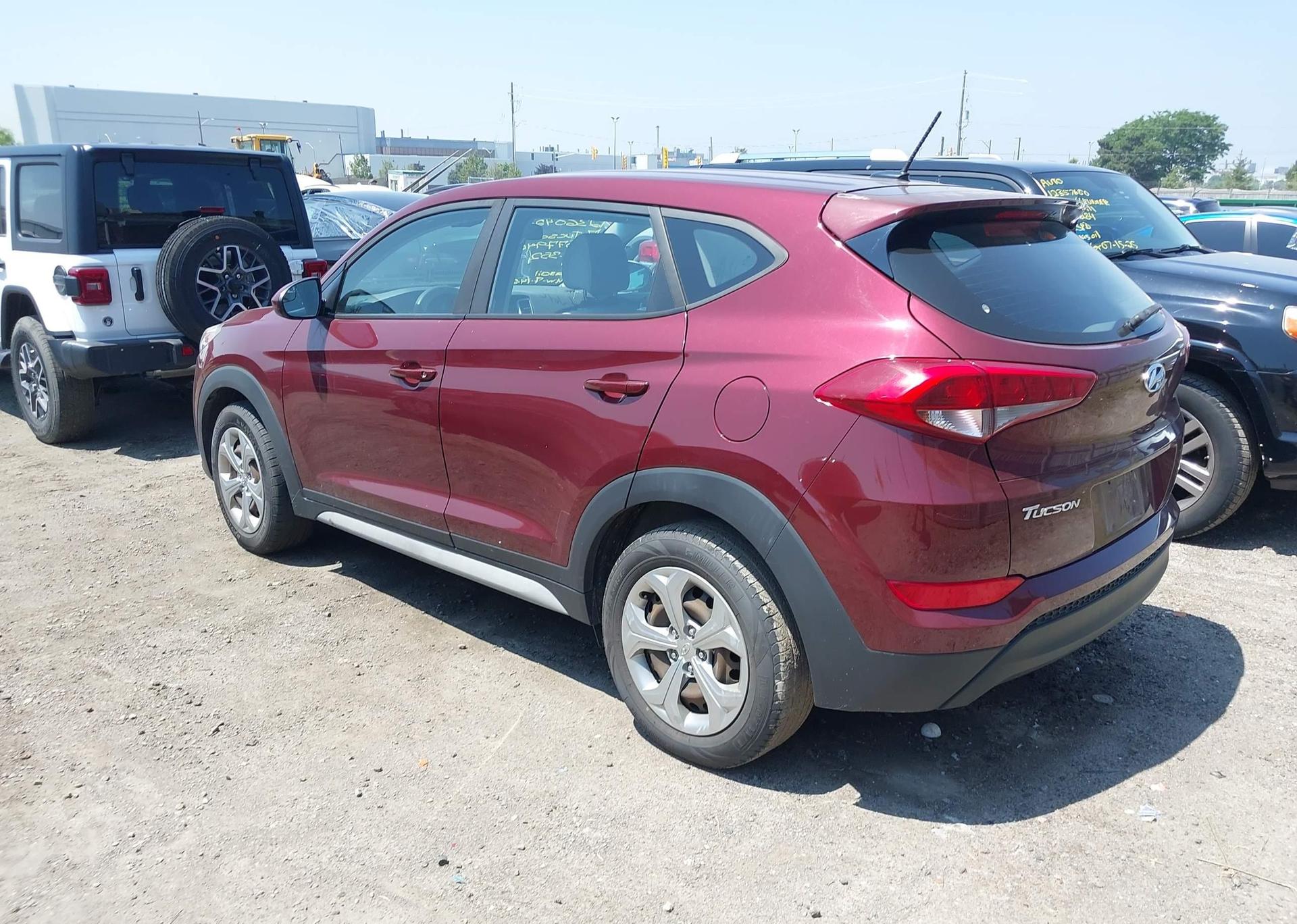 2017 HYUNDAI TUCSON SE