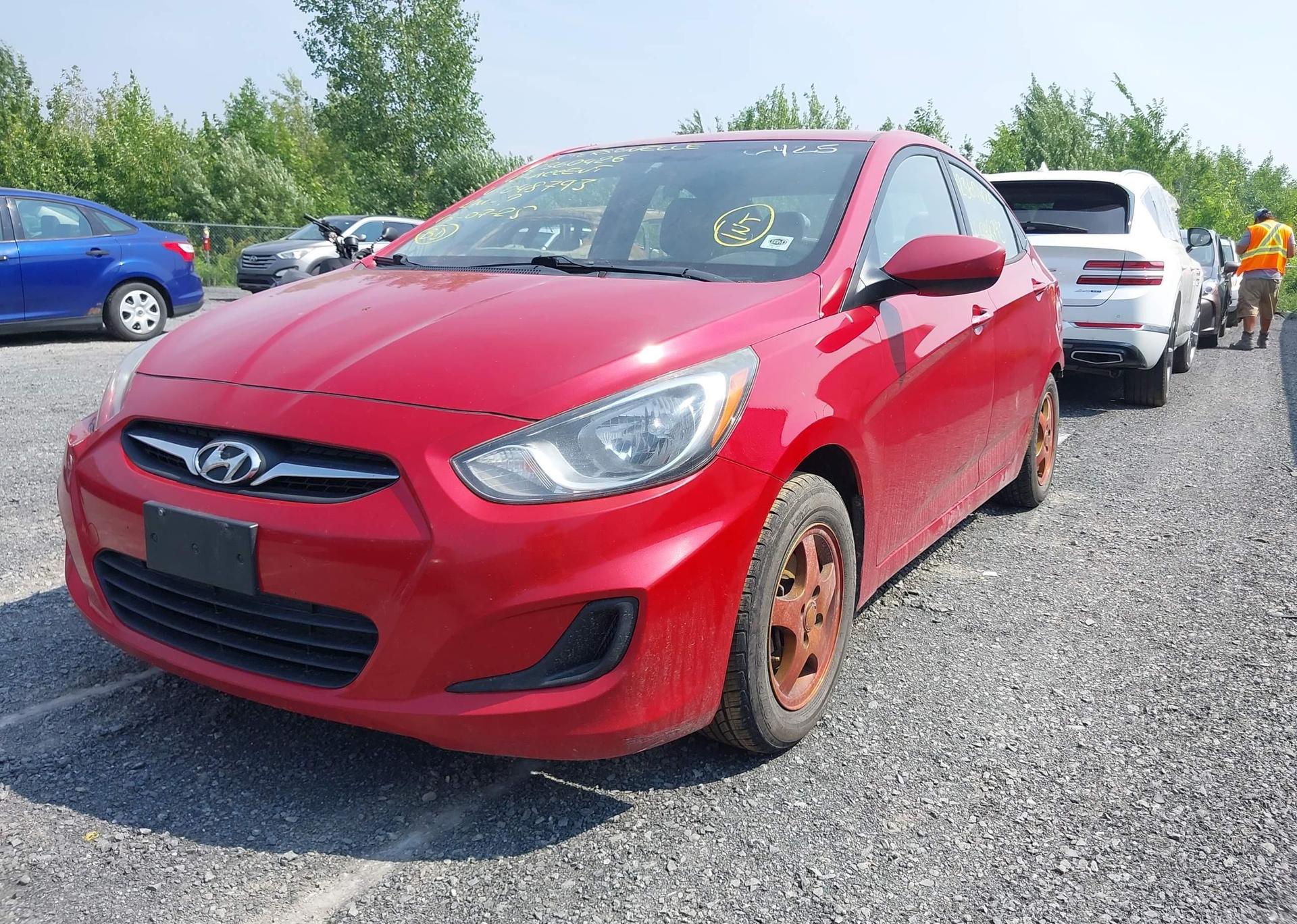 2012 HYUNDAI ACCENT GLS
