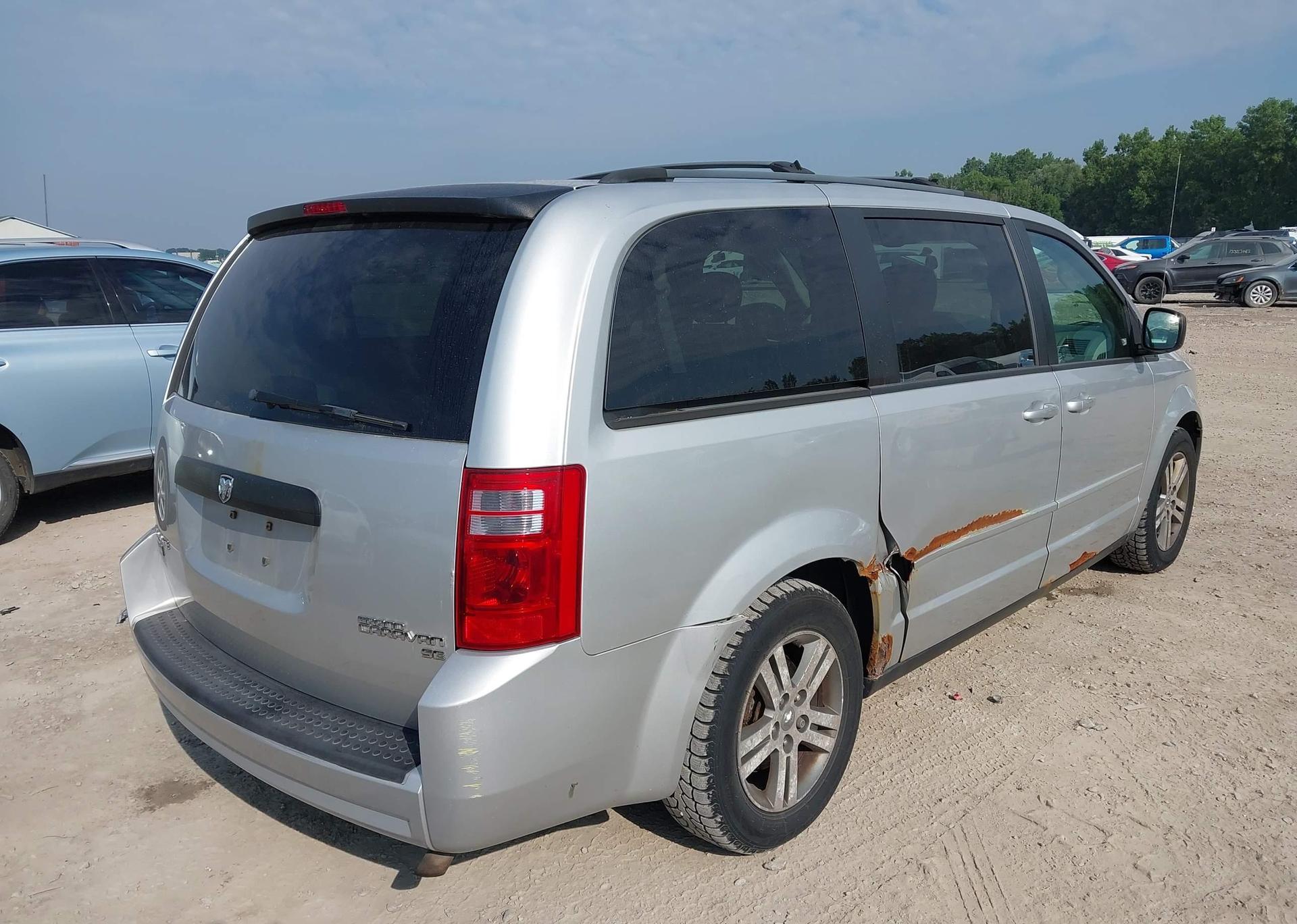 2010 DODGE GRAND CARAVAN SE