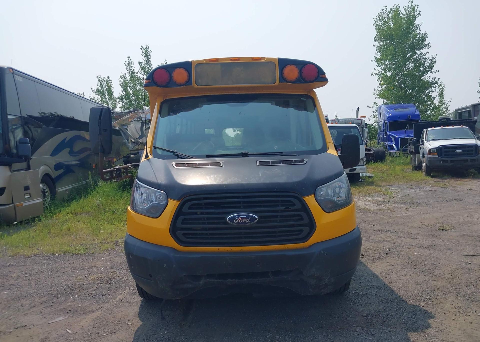 2015 FORD Transit 350