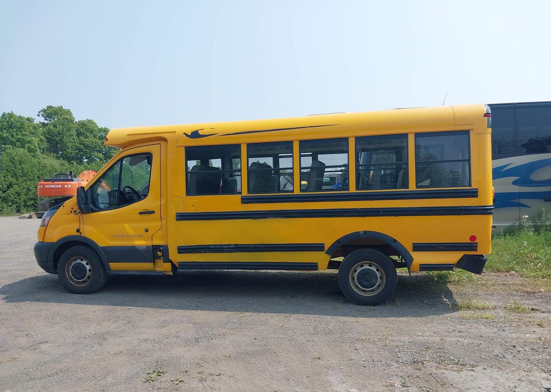 2015 FORD Transit 350