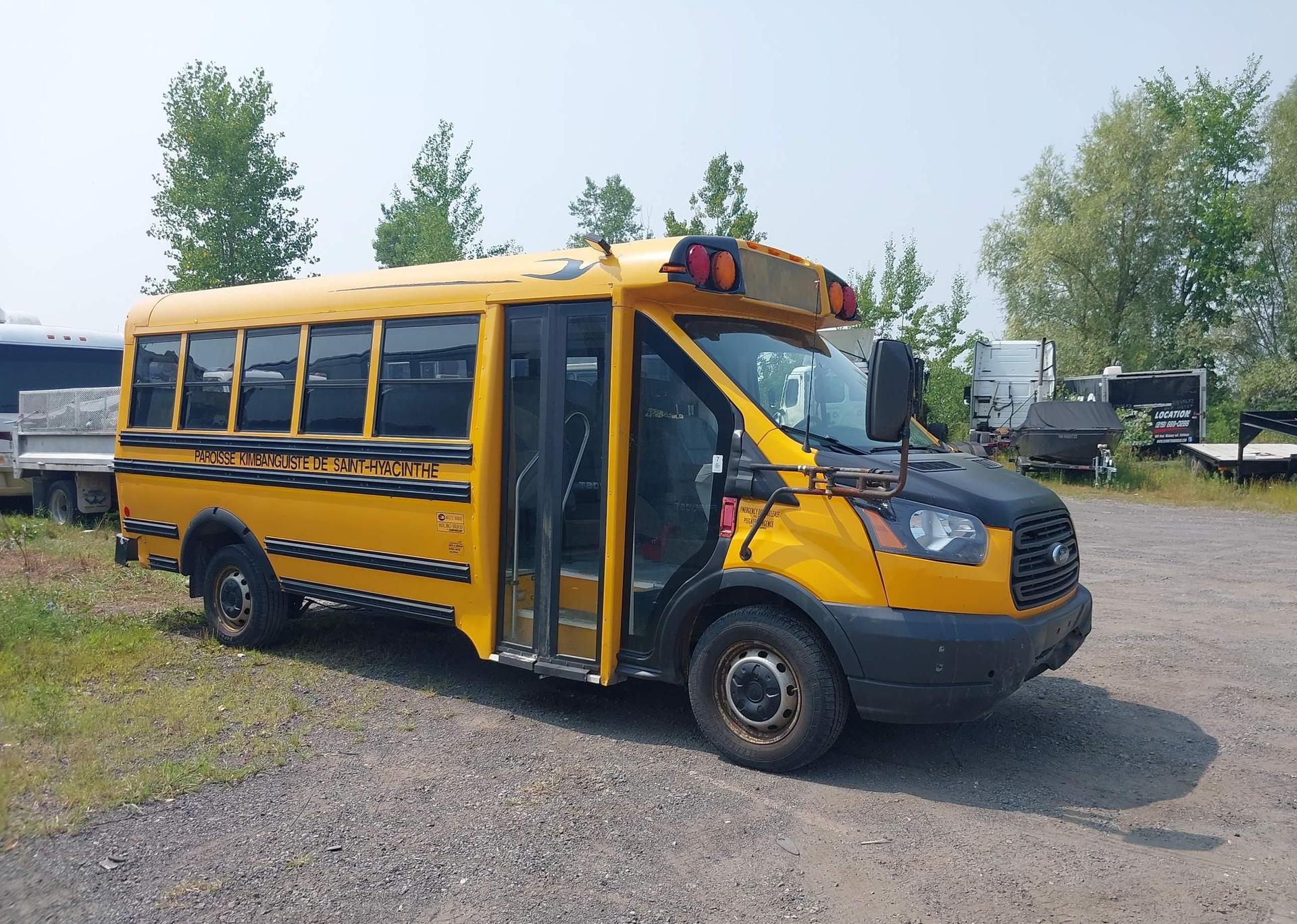 2015 FORD Transit 350