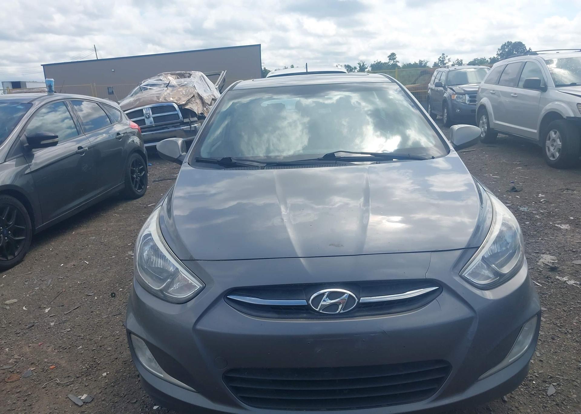 2015 HYUNDAI ACCENT SE