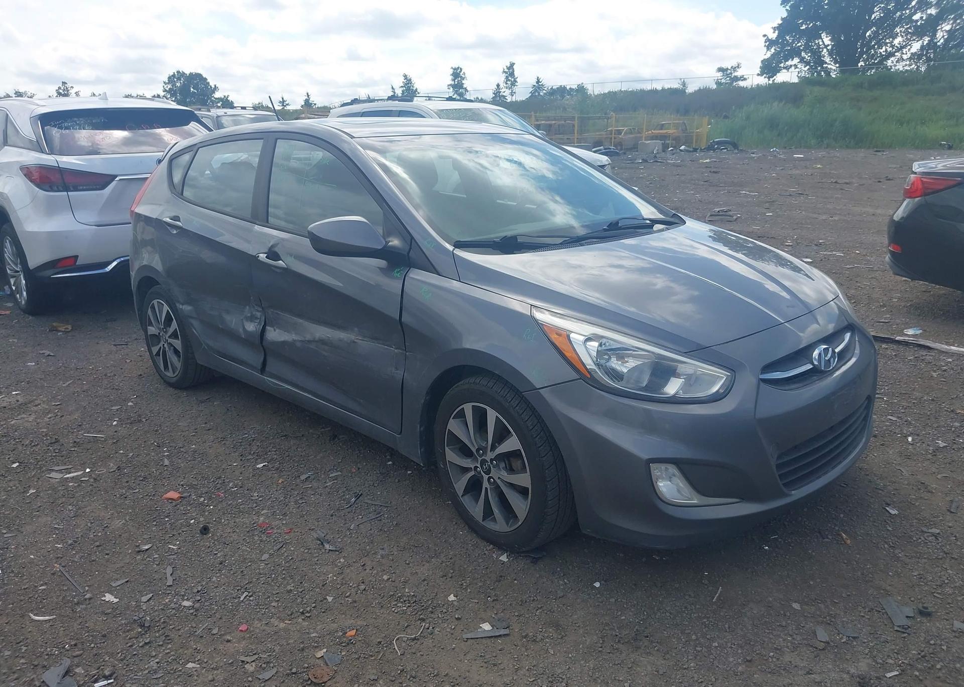 2015 HYUNDAI ACCENT SE