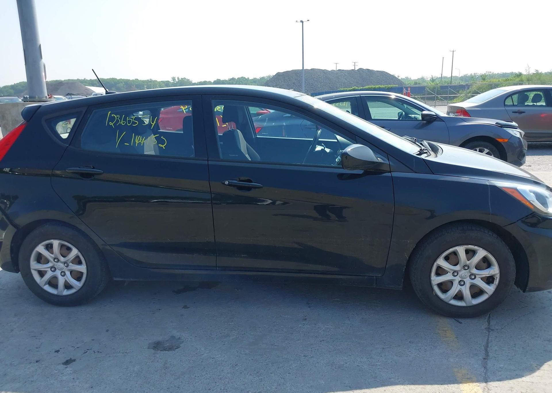 2014 HYUNDAI ACCENT GLS
