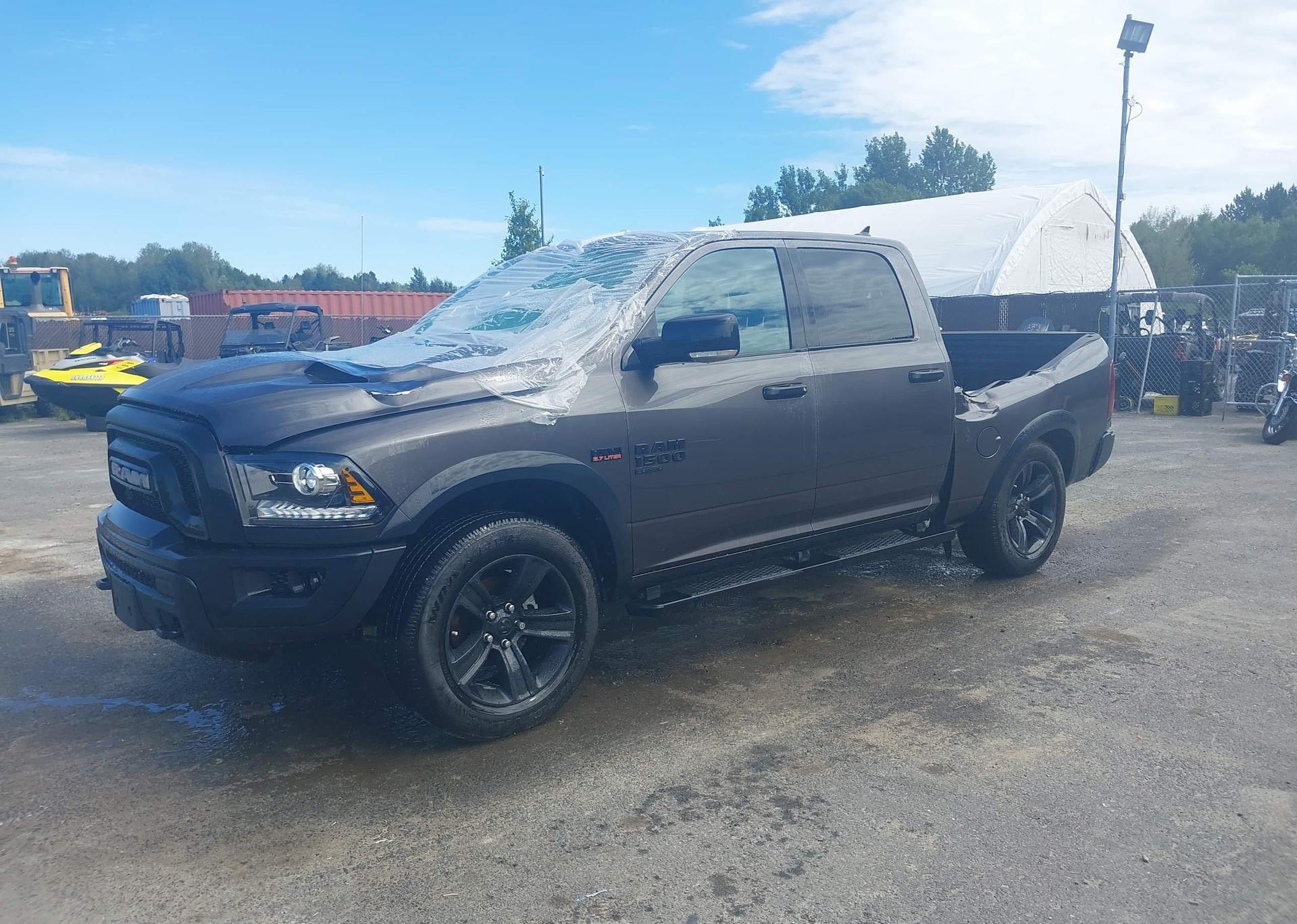 2024 RAM 1500 CLASSIC SLT