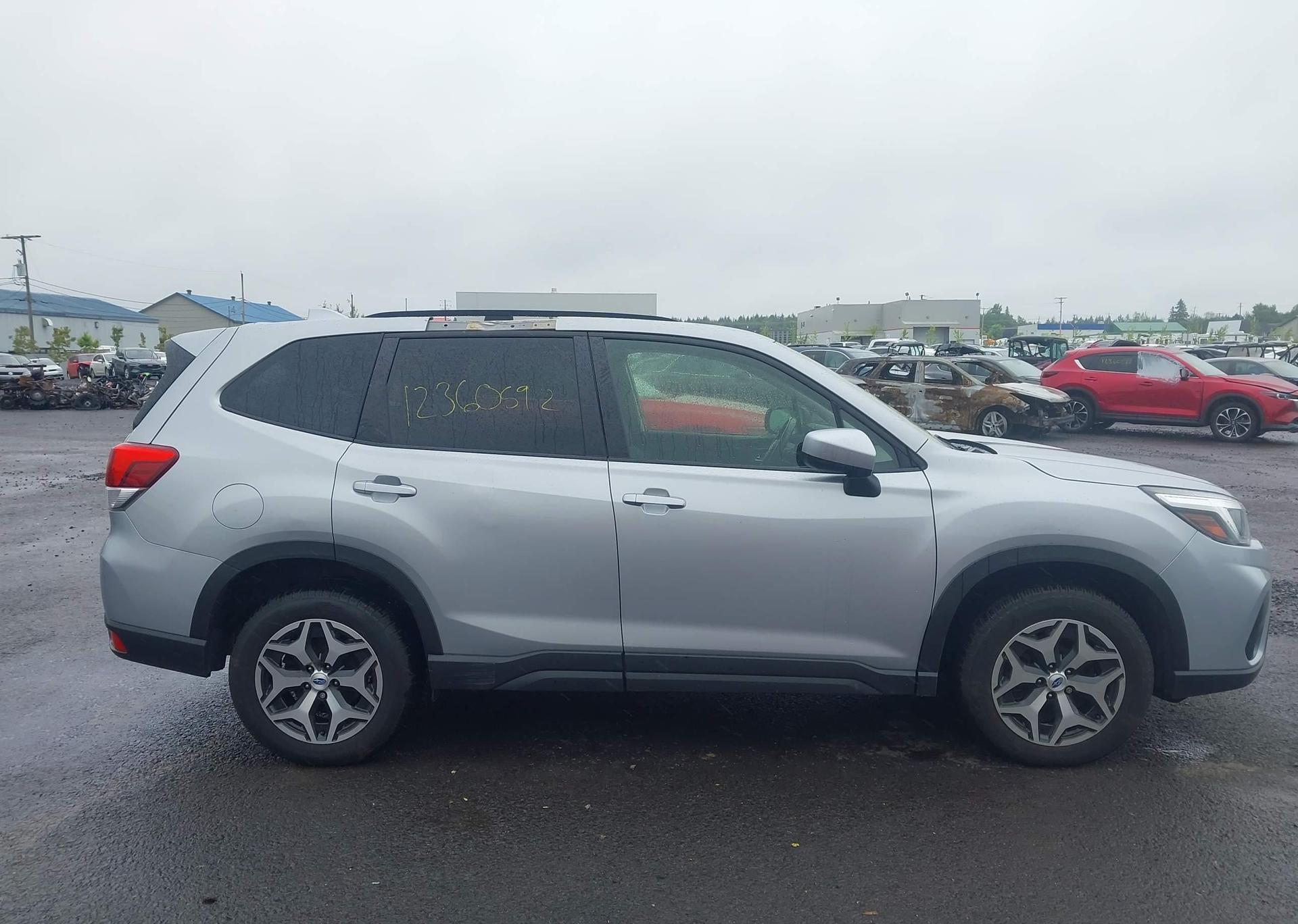 2019 SUBARU FORESTER