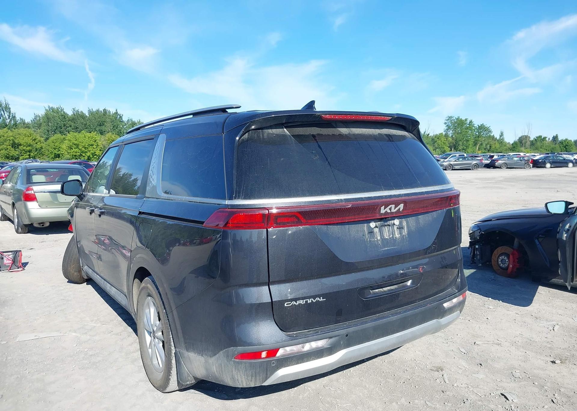 2023 KIA Carnival