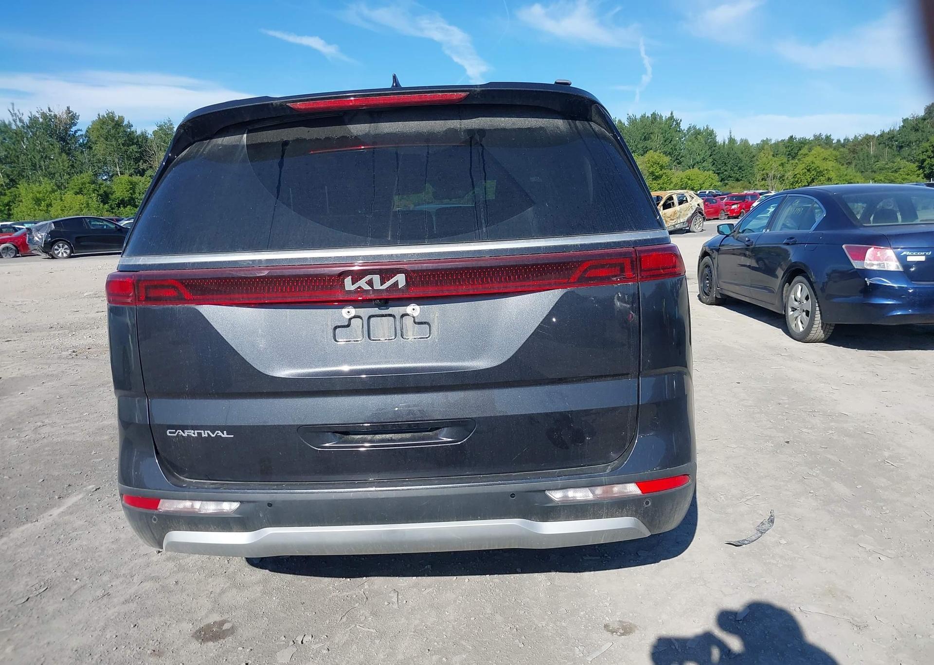 2023 KIA Carnival