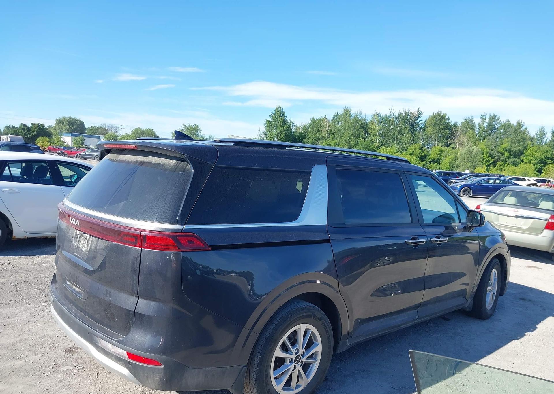 2023 KIA Carnival