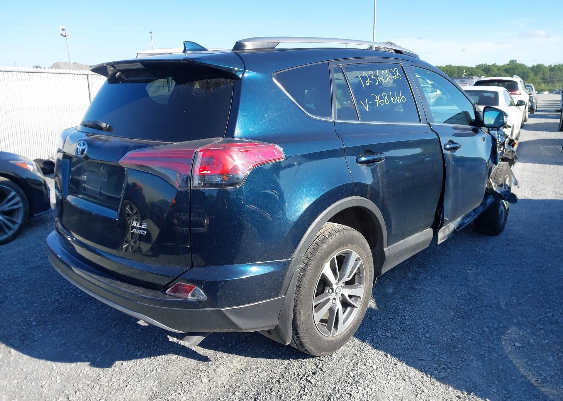 2018 TOYOTA RAV4 XLE
