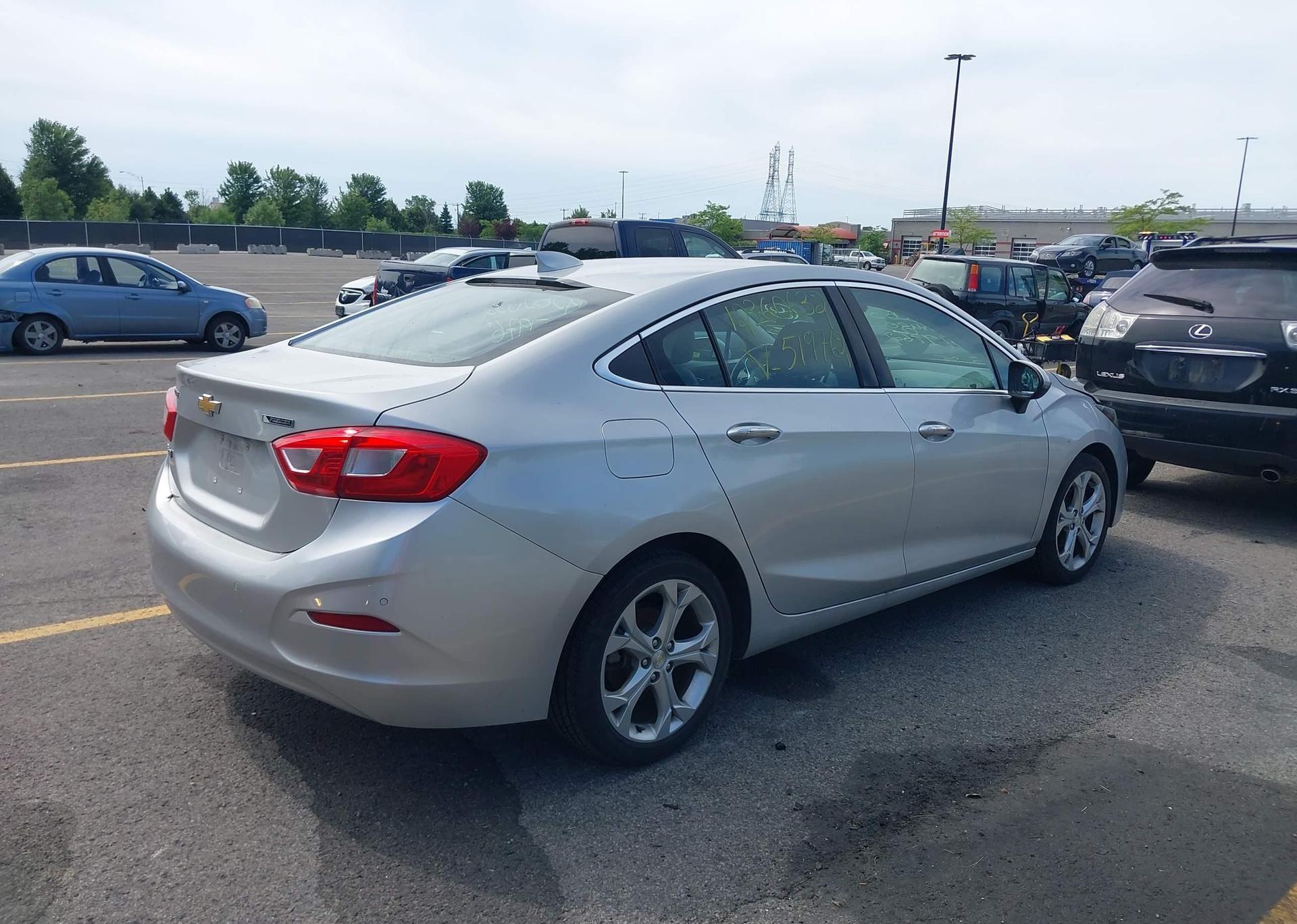 2017 CHEVROLET CRUZE
