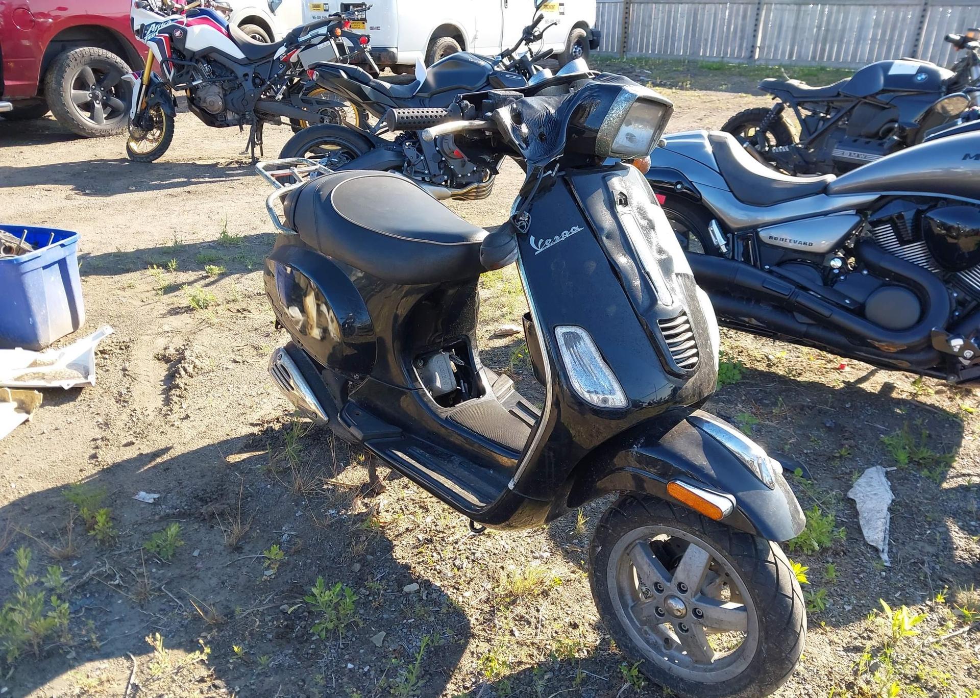 2010 VESPA LX 50