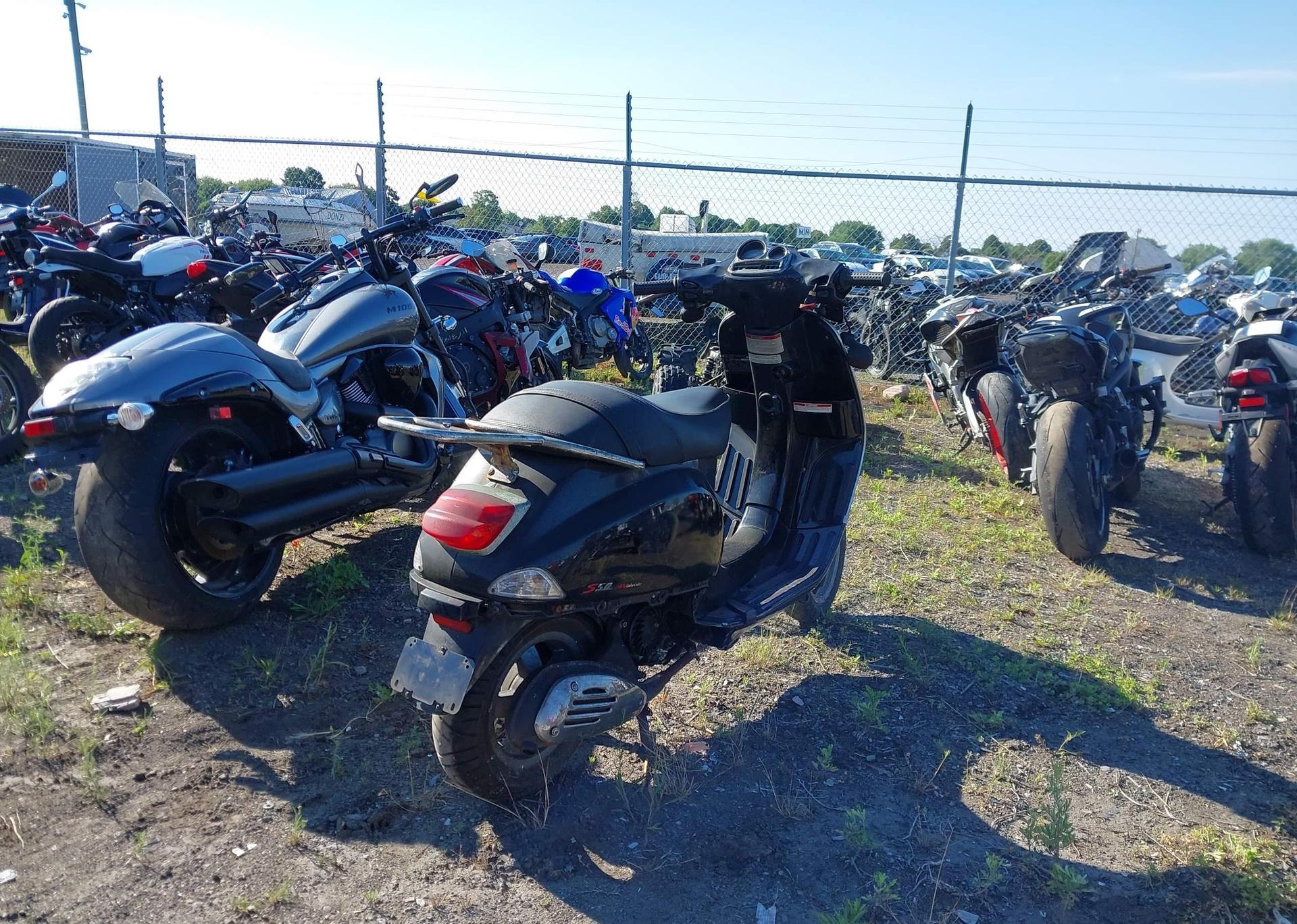 2010 VESPA LX 50