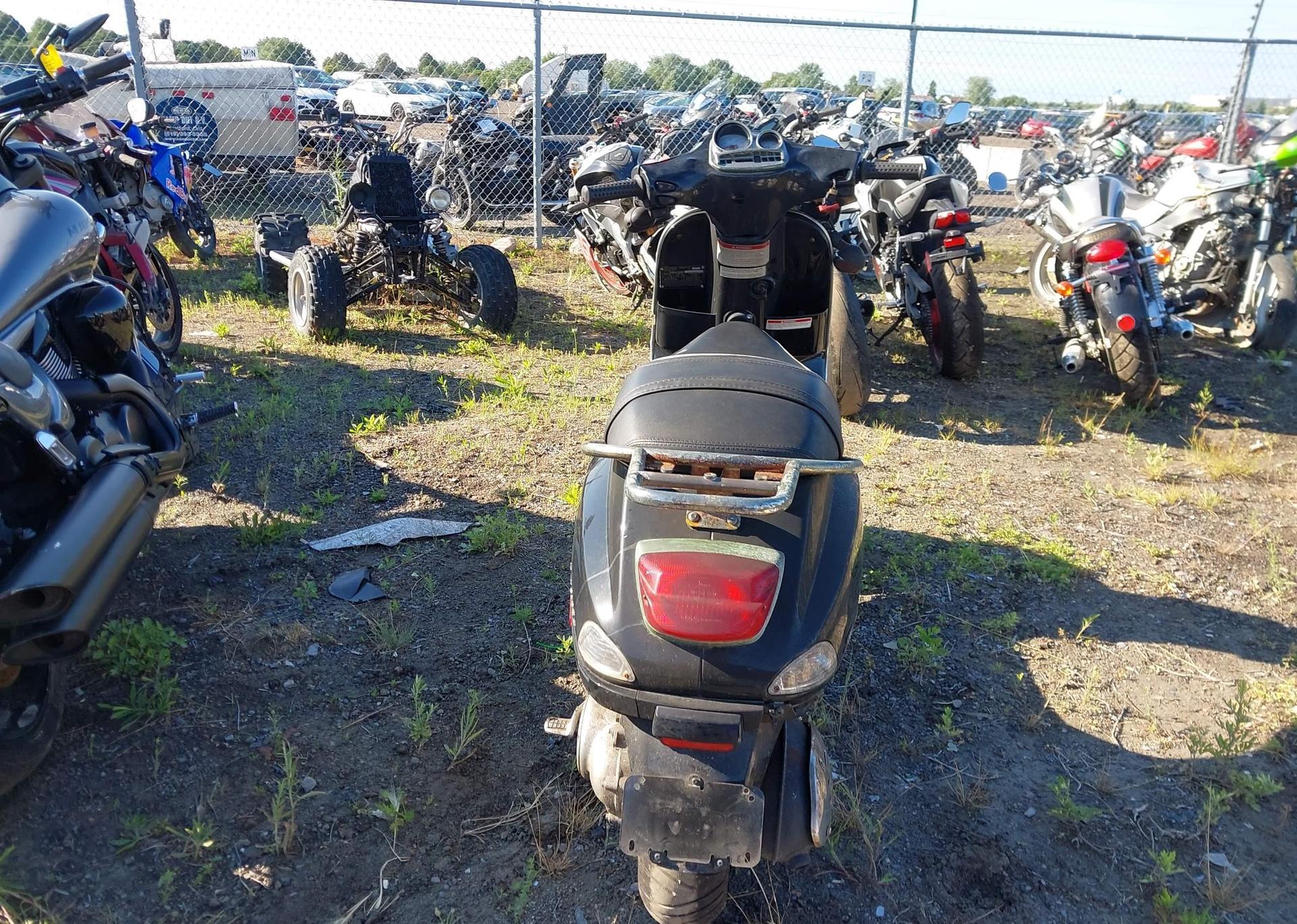 2010 VESPA LX 50