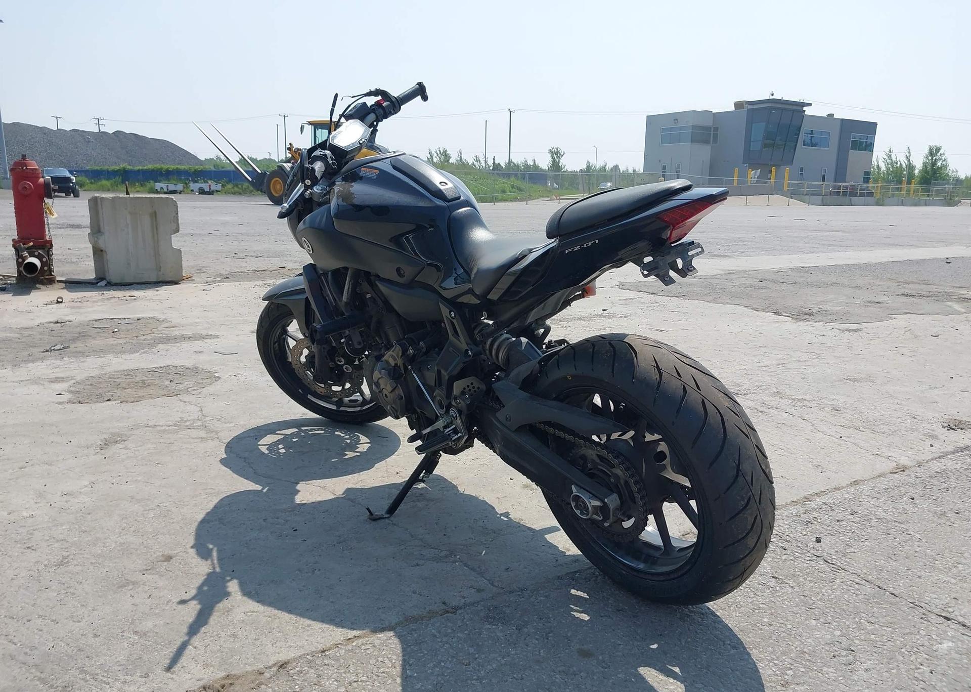 2016 YAMAHA fz07