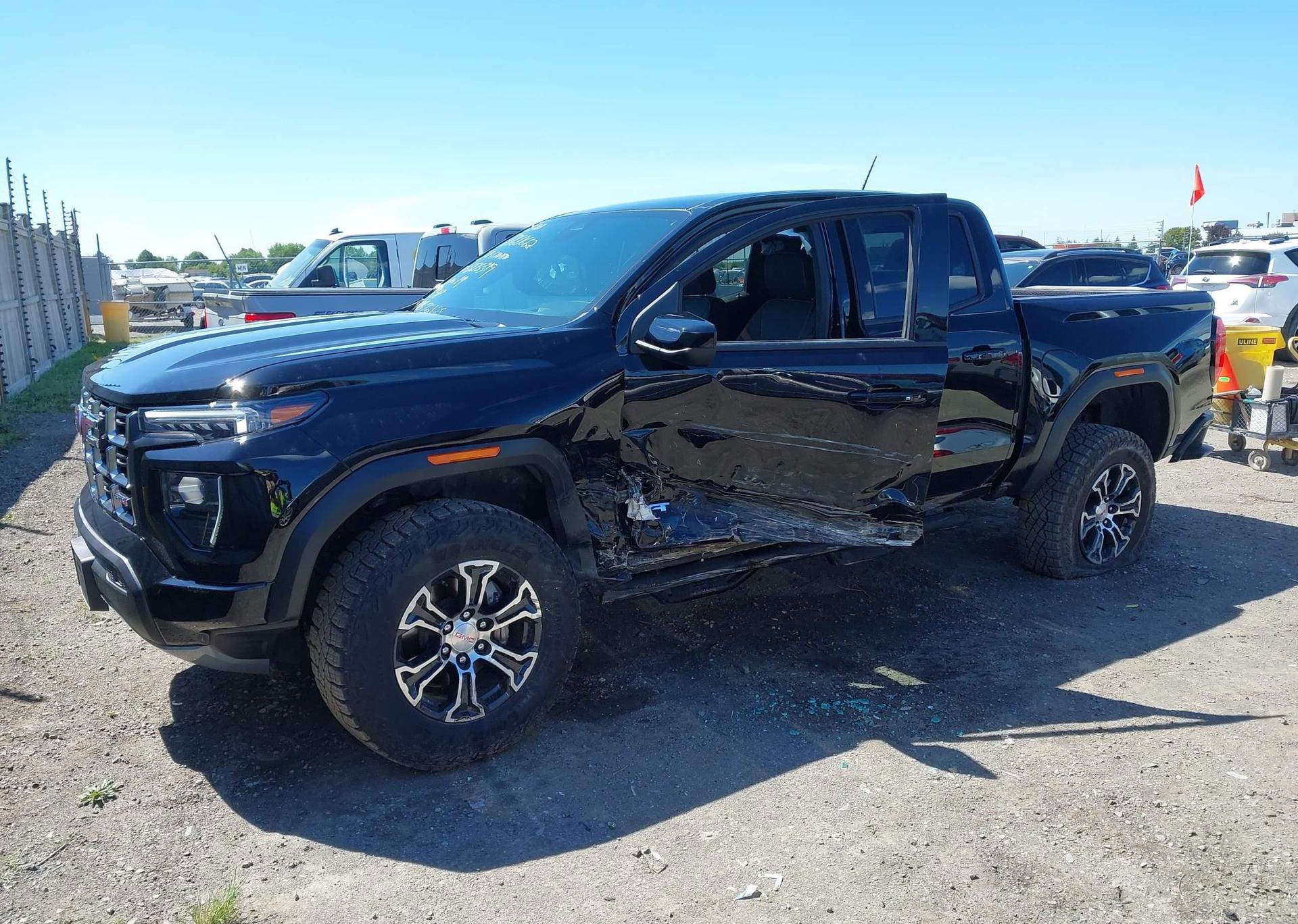 2024 GMC CANYON AT4