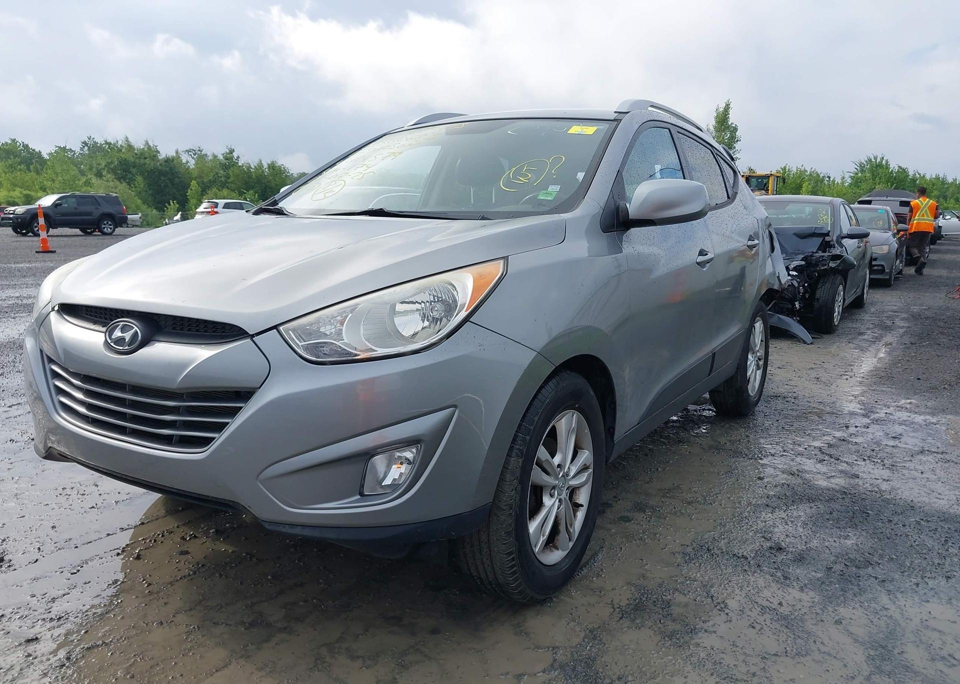 2011 HYUNDAI TUCSON GLS